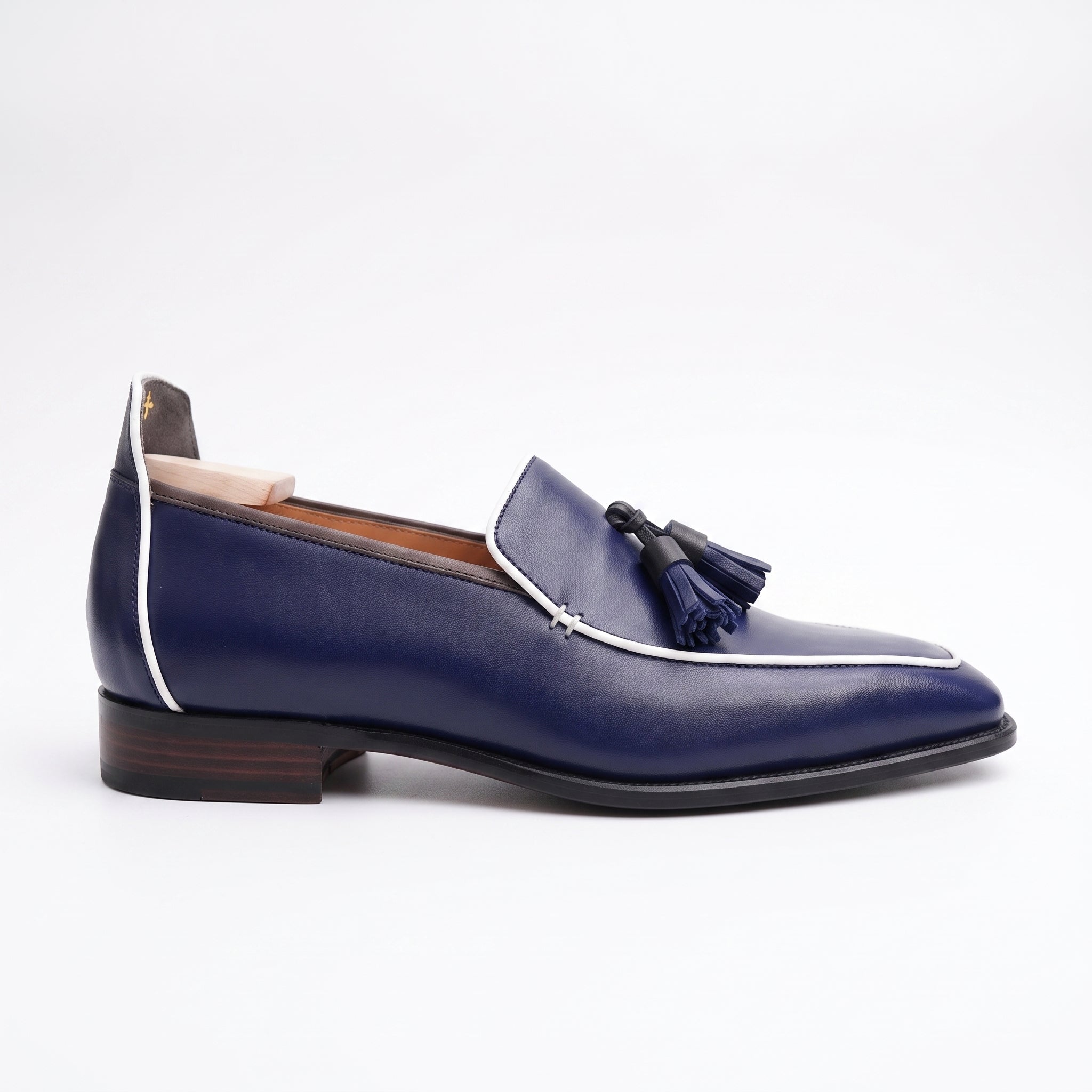 Men's Dark Blue Apron-Toe Leather Tassel Loafers — Ford