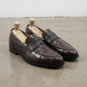 Men's Dark Brown Alligator-Embossed Leather Penny Loafers — Burdon