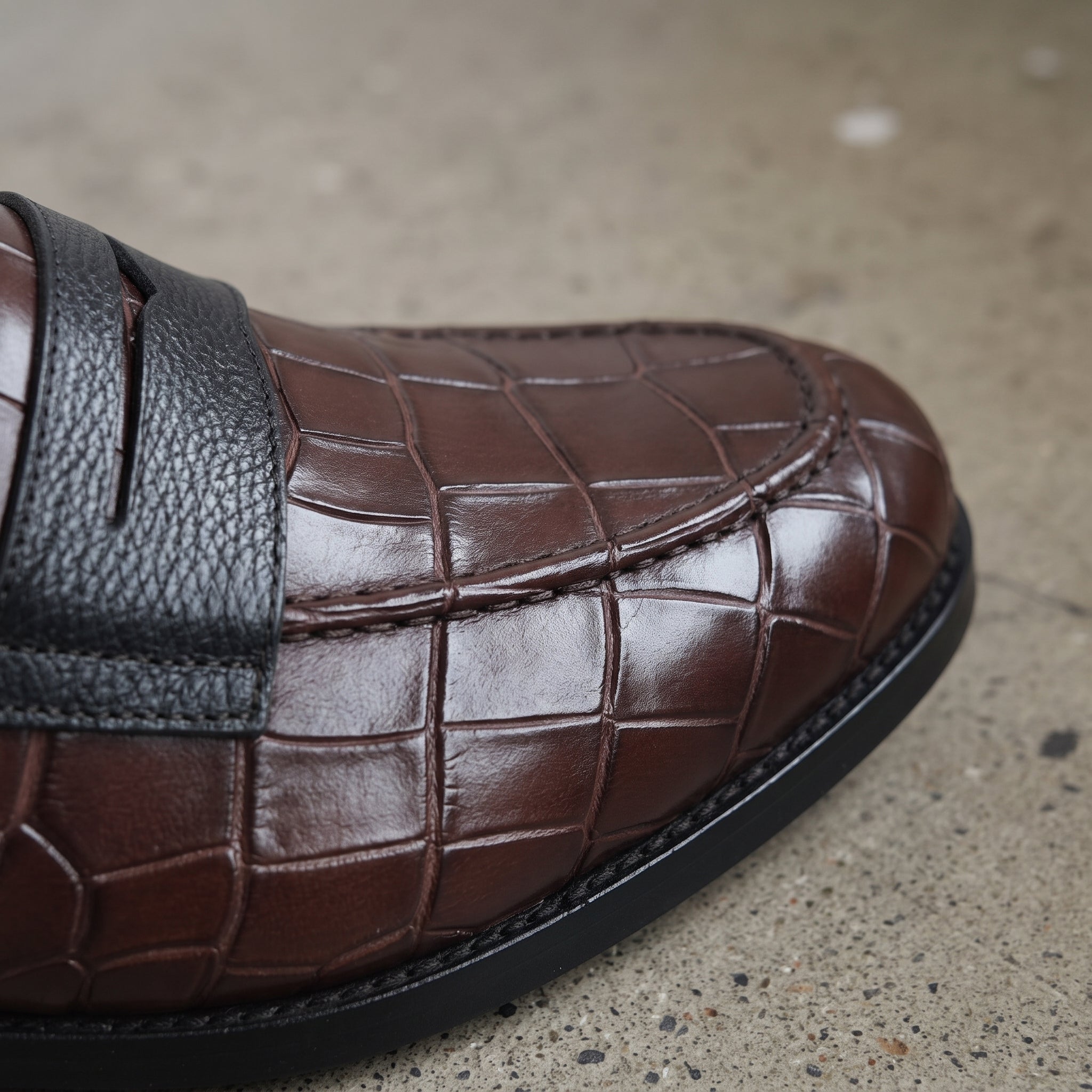 Men's Dark Brown Alligator-Embossed Leather Penny Loafers — Burdon