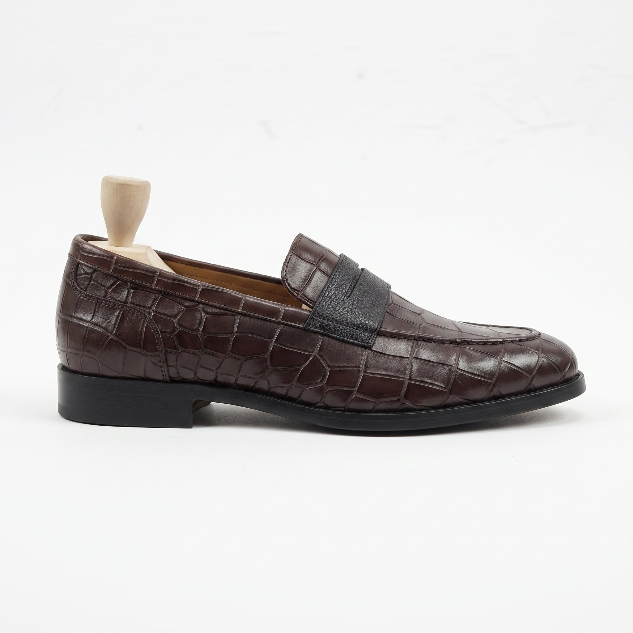 Men's Dark Brown Alligator-Embossed Leather Penny Loafers — Burdon