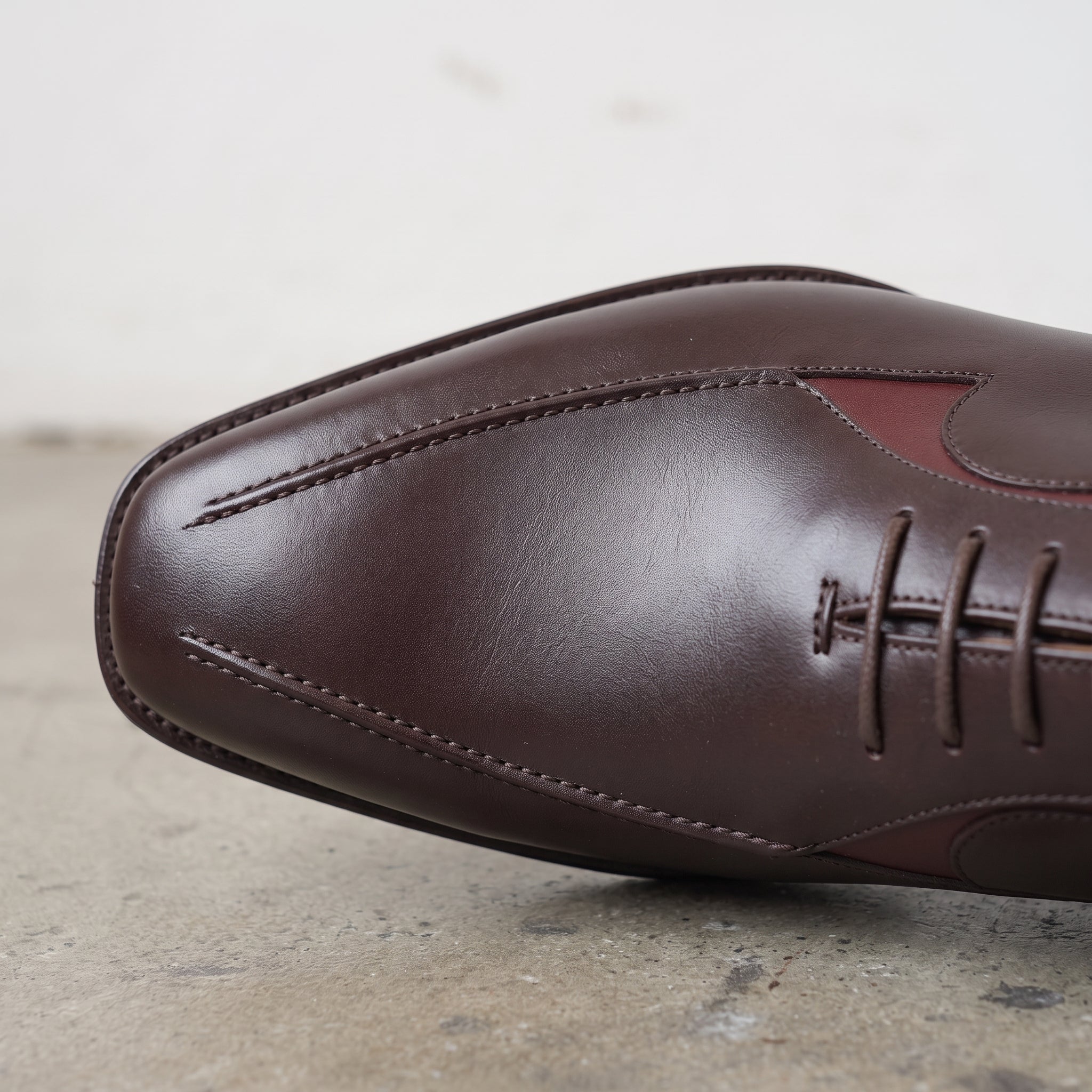 Men's Dark Brown and Burgundy Apron-Toe Leather Oxfords — Pinkerton