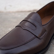 Men's Dark Brown Apron-Toe Leather Penny Loafers — Southport