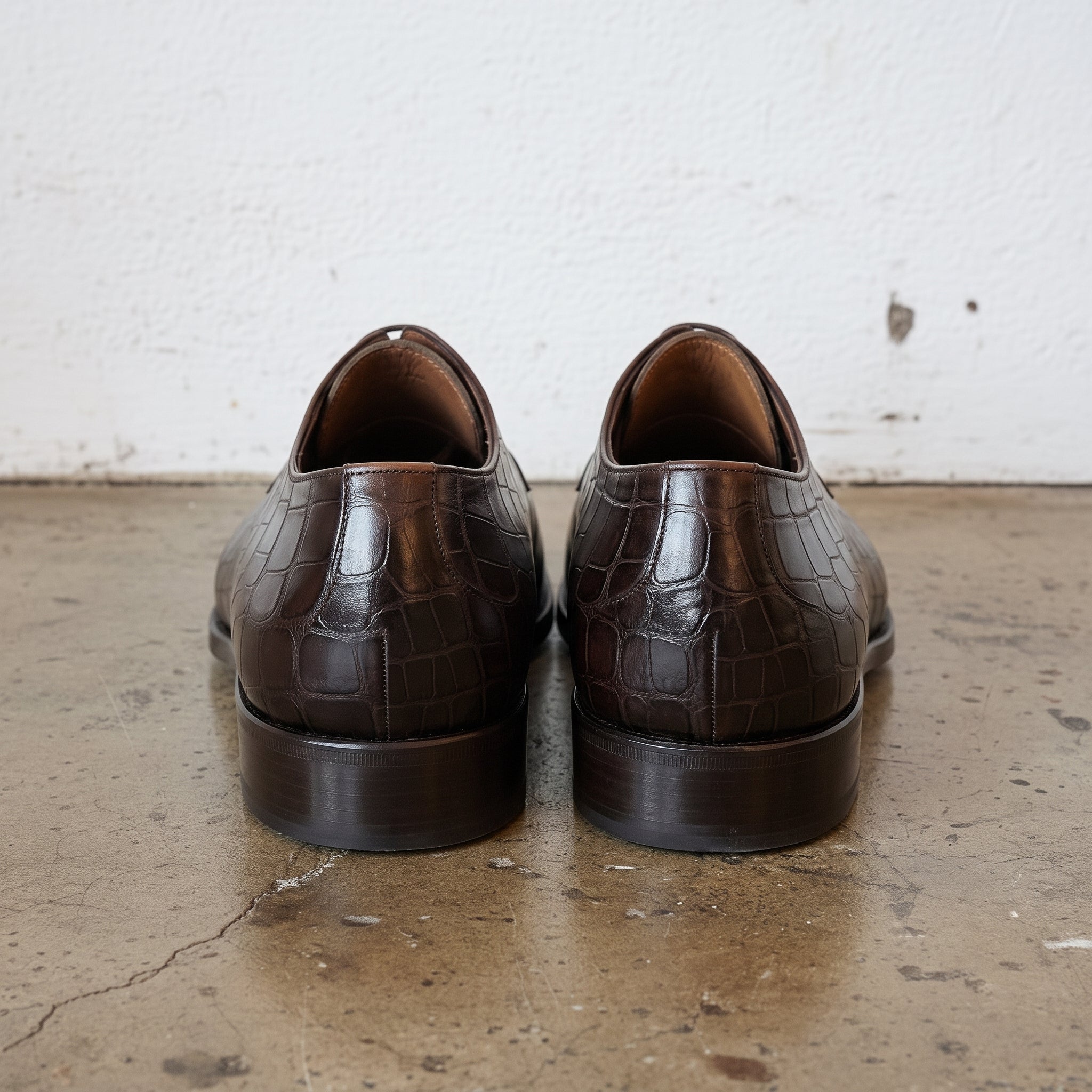 Men's Dark Brown Crocodile-Embossed Leather Oxfords — Ryde
