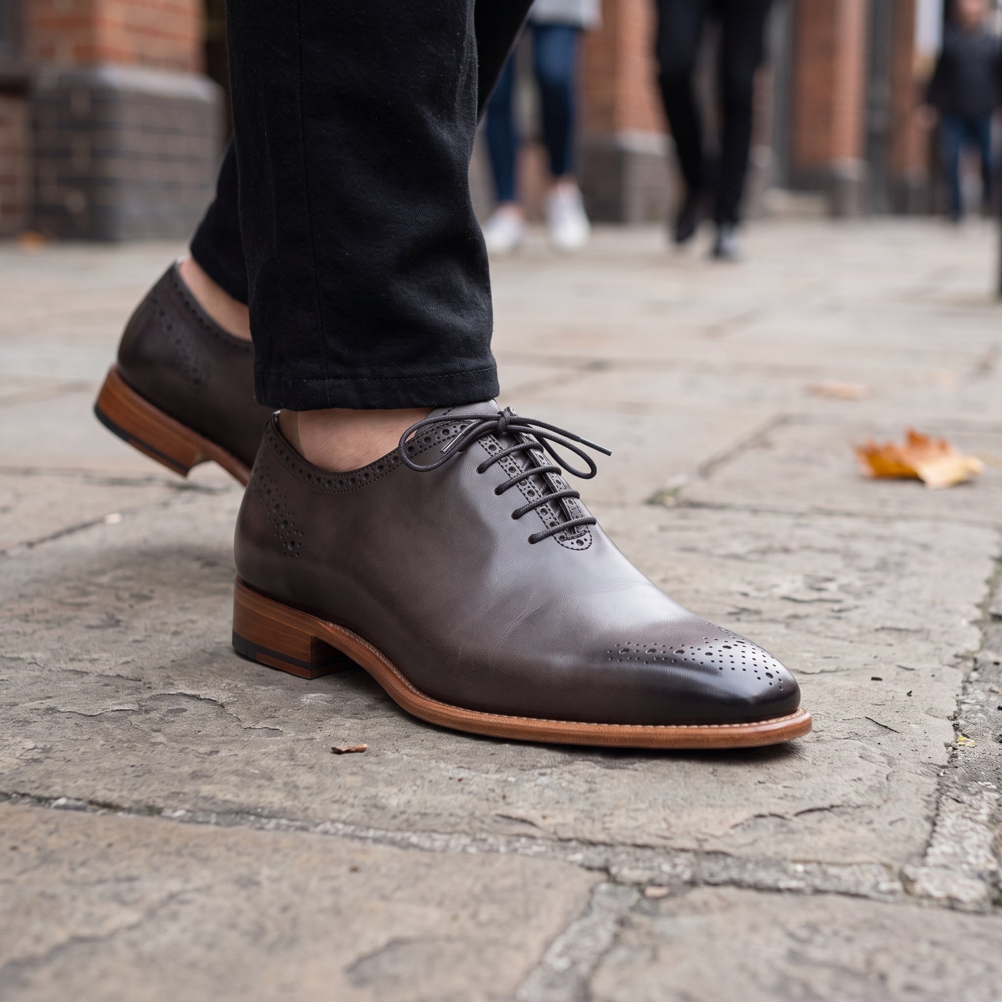 Men's Dark Brown Cap-Toe Leather Brogues — Loxton