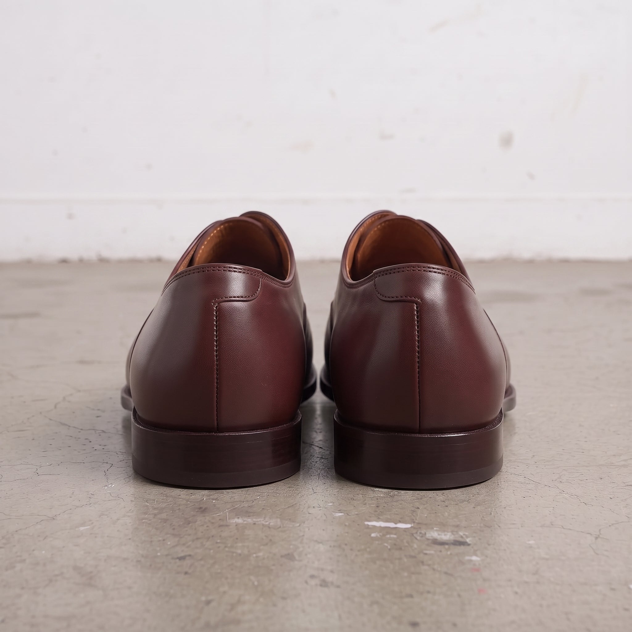 Men's Dark Brown Plain-Toe Leather Oxfords — Burnley