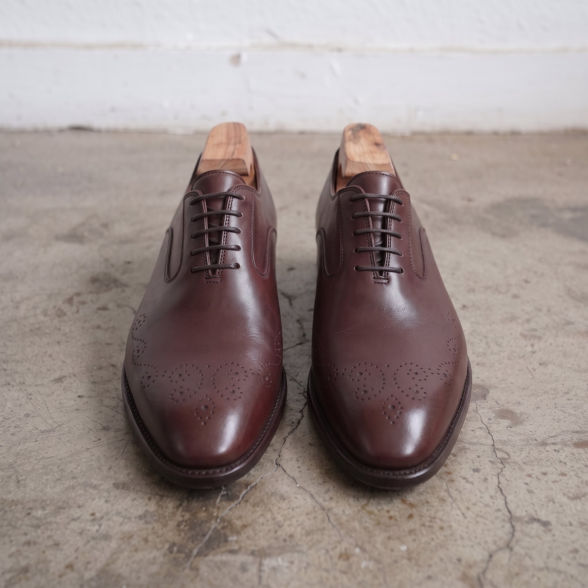 Men's Dark Brown Plain-Toe Leather Oxfords — Burnley
