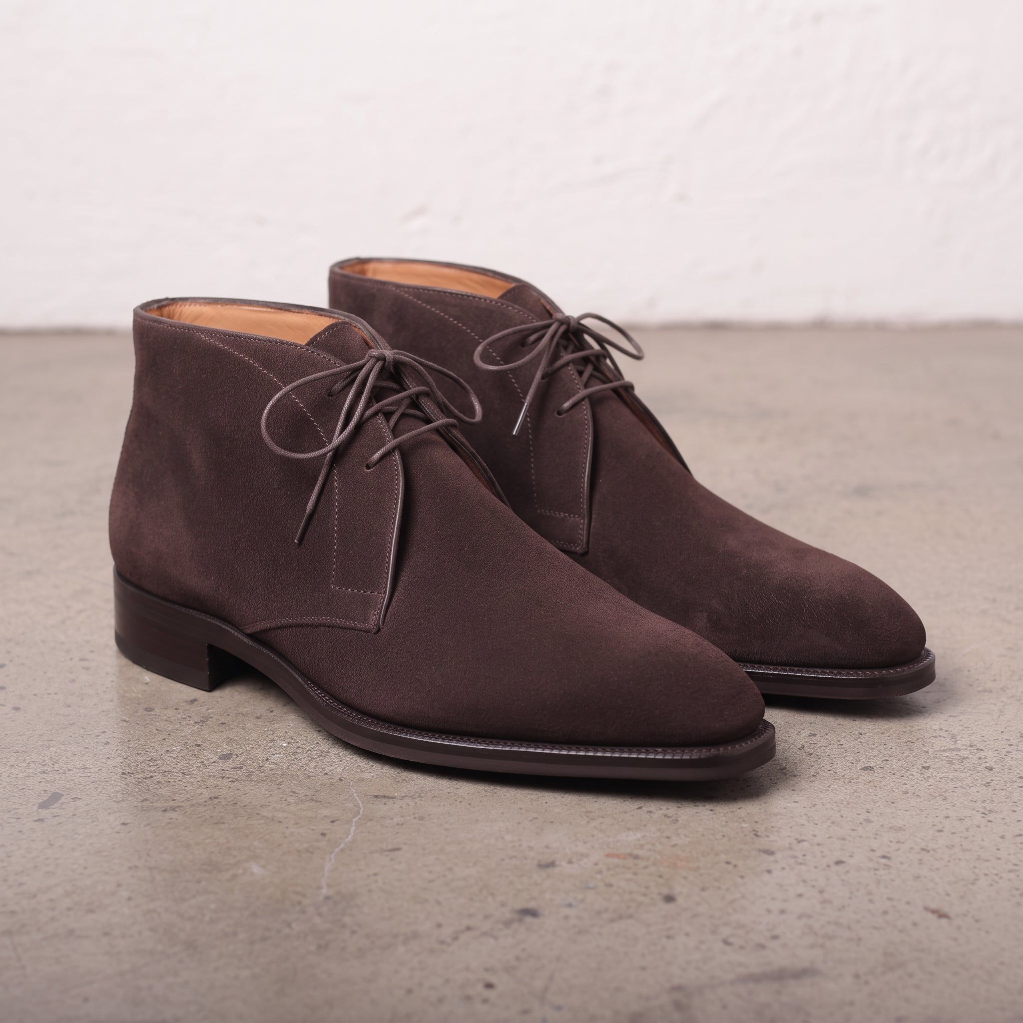 Men's Dark Brown Suede Plain-Toe Chukka Boots — Kirton