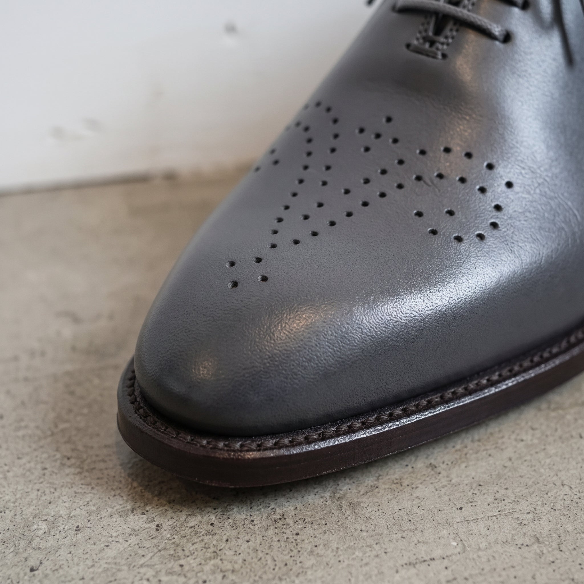 Men's Dark Grey Brogue Leather Oxfords — Chadburn