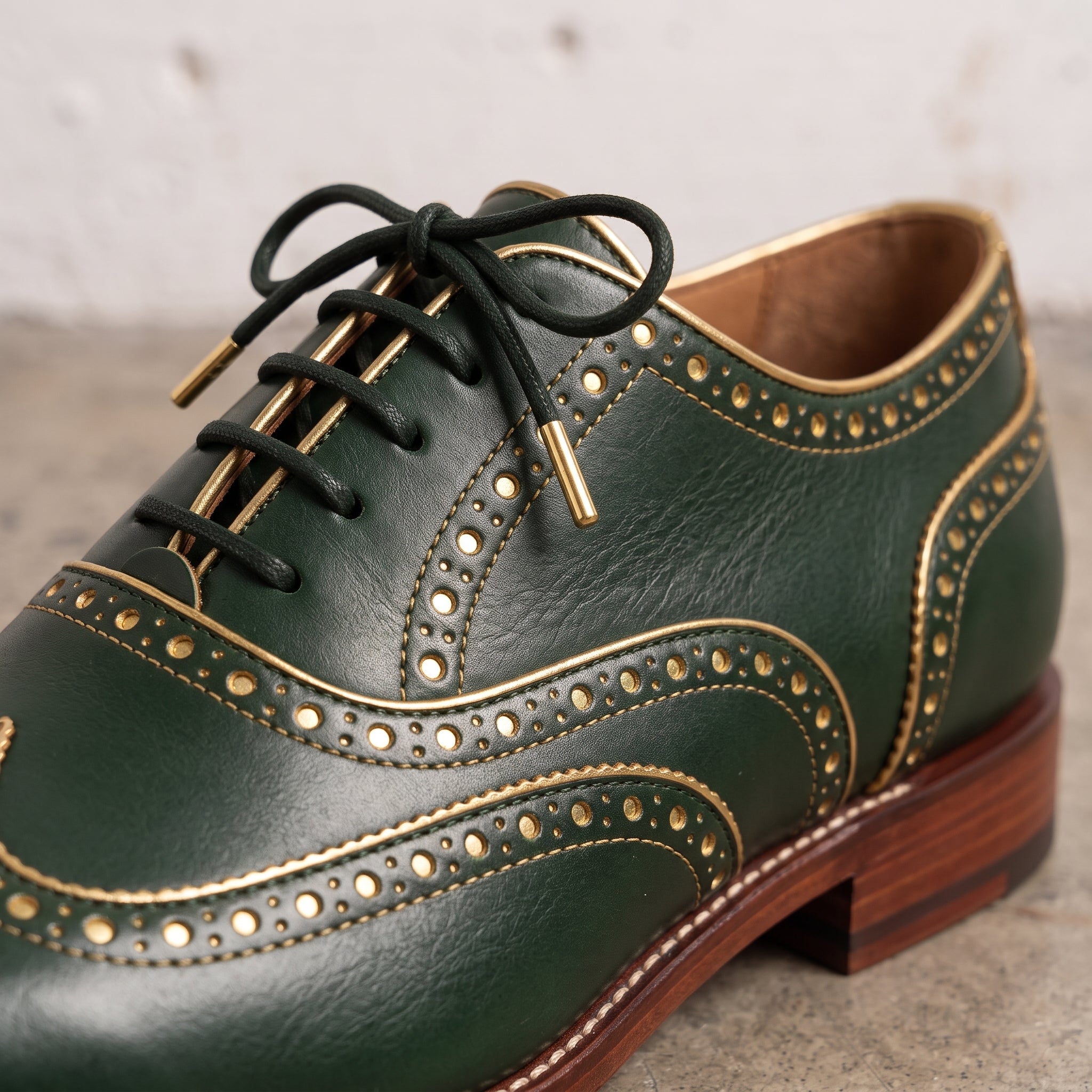 Men's Green and Gold Wingtip Leather Brogues — Actorne