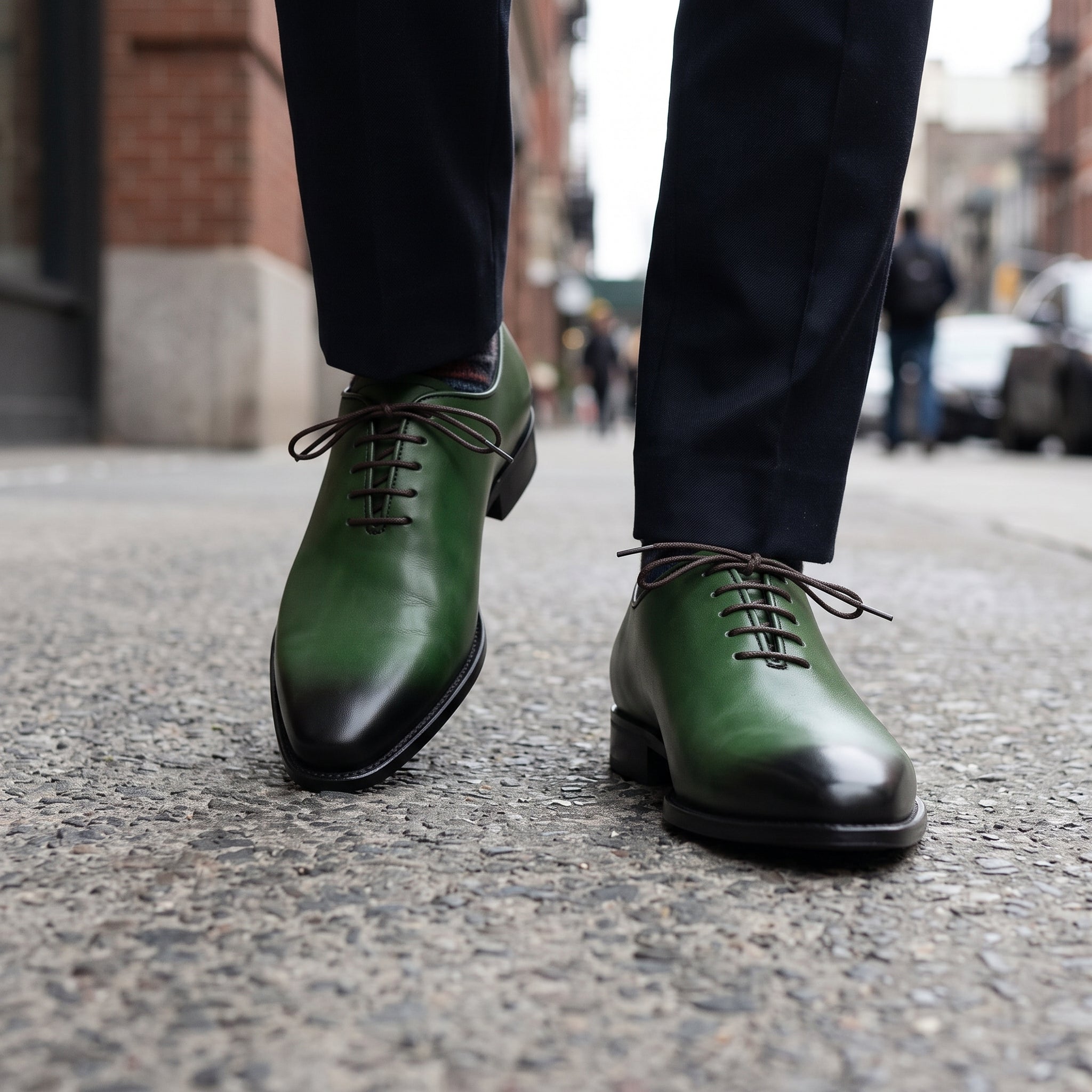 Handcrafted Men's Green Leather Pointed Toe Dress Shoes