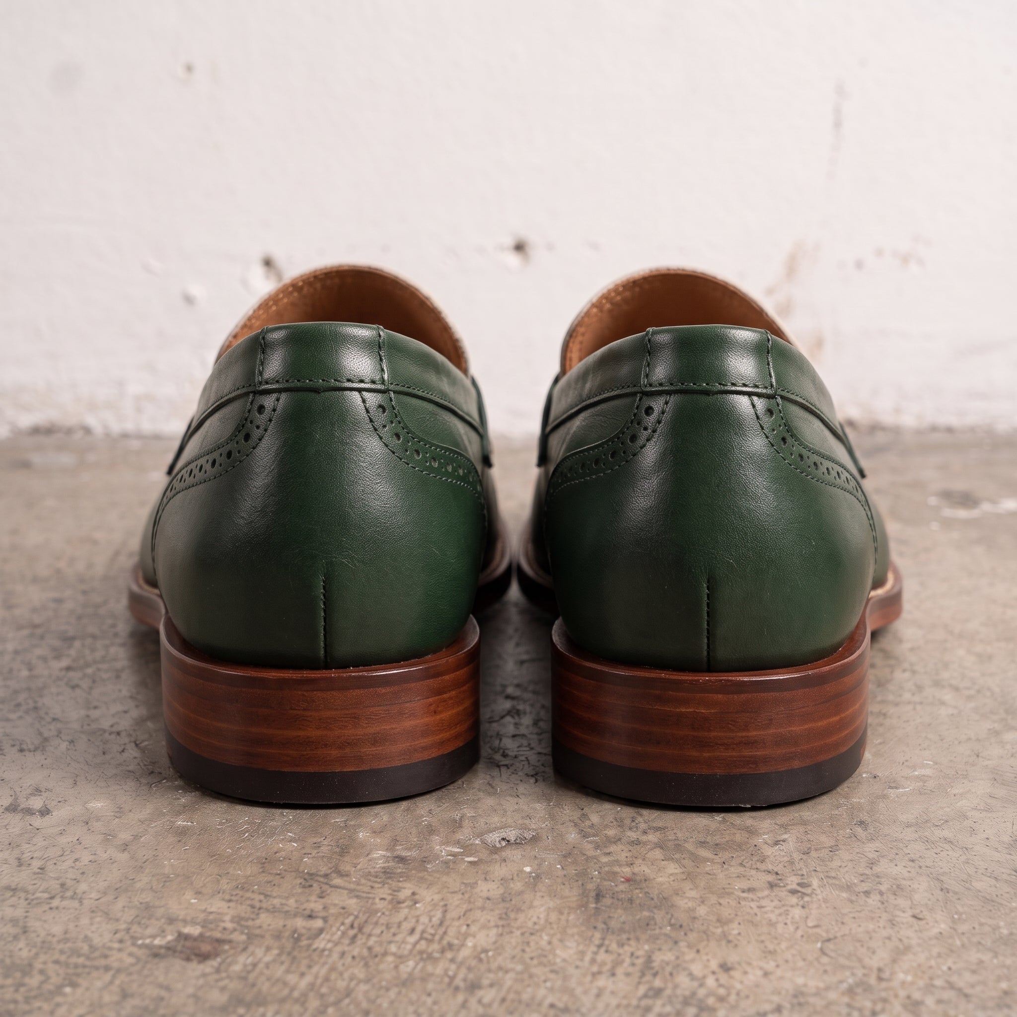 Men's Green and Cream Two-Tone Leather Apron-Toe Penny Loafers — Acridge