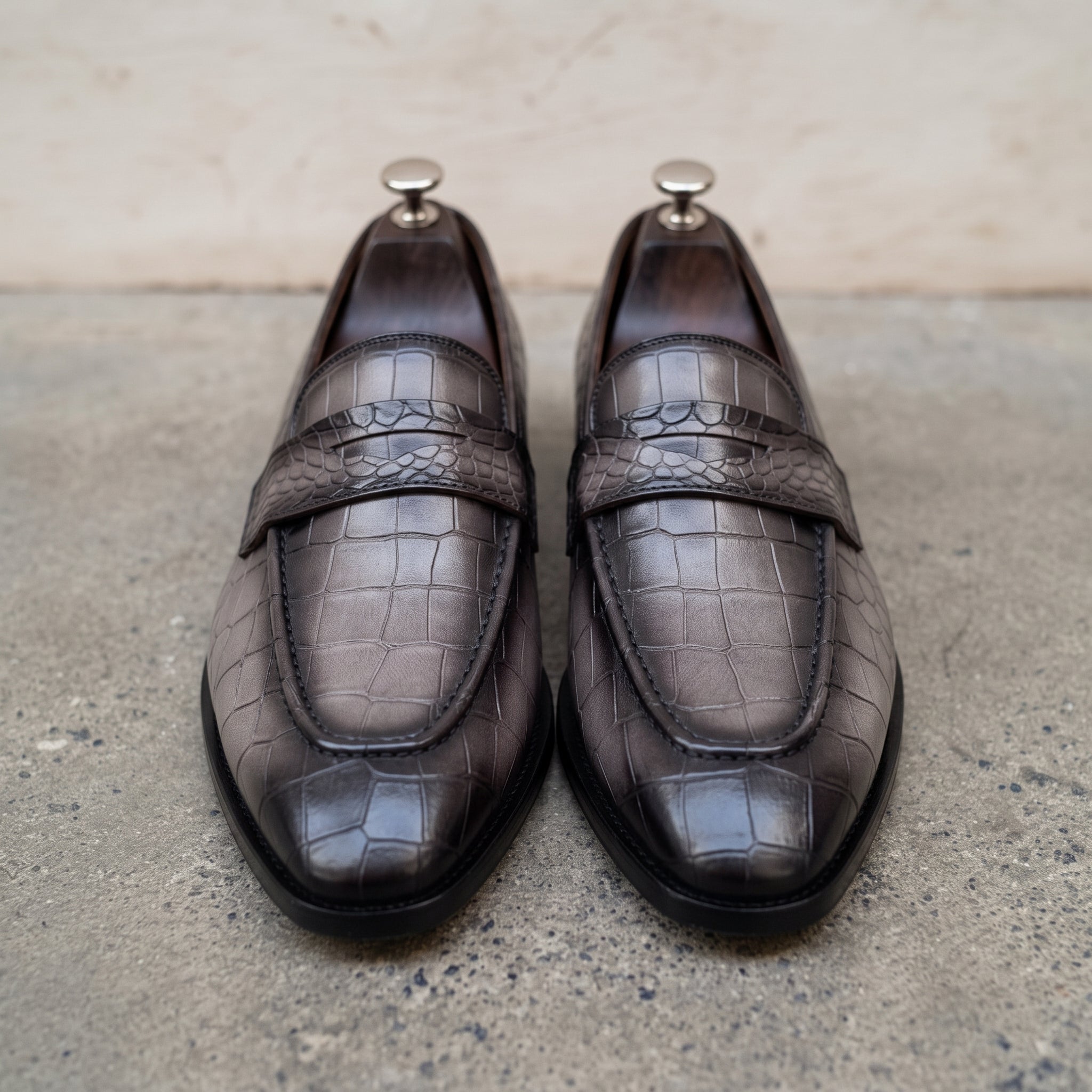 Men's Grey and Black Crocodile-Embossed Leather Penny Loafers — Beaudesert