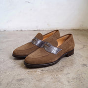 Men's Grey and Brown Crocodile-Embossed Suede Apron-Toe Penny Loafers — Crompton — Crompton