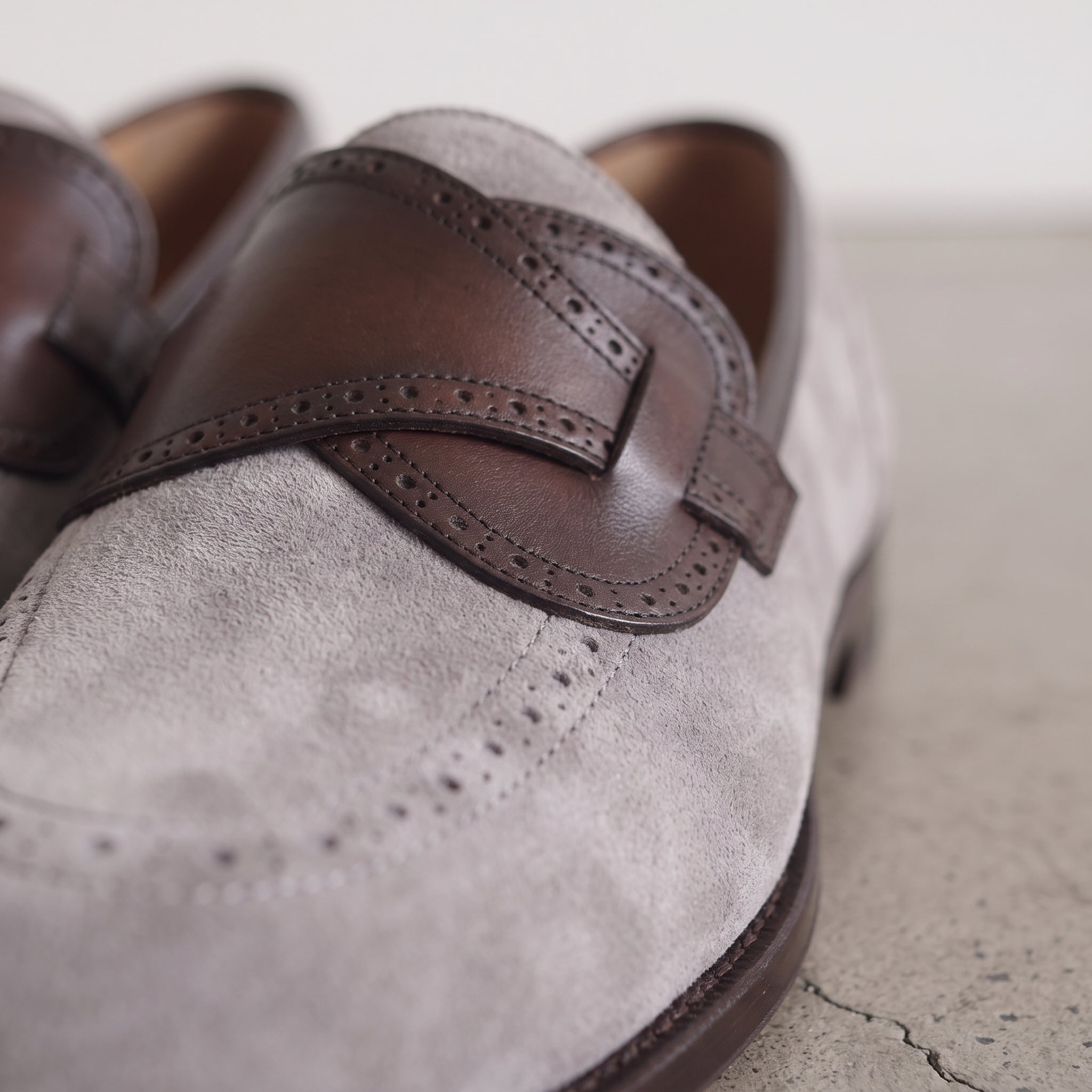 Men's Light Gray Plain-Toe Suede Loafers — Carron