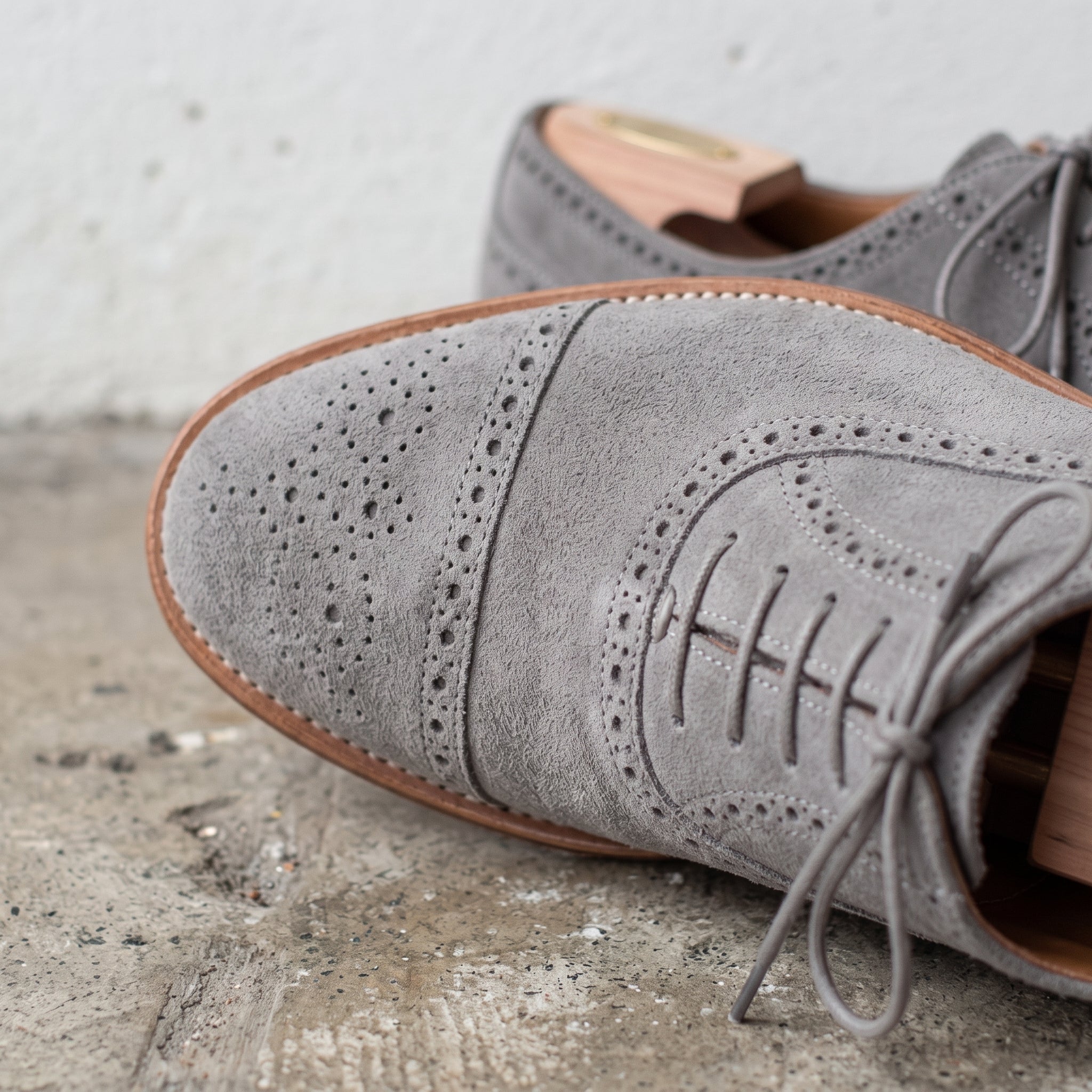 Men's Gray Cap-Toe Suede Oxfords — Gilwell