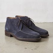 Men's Navy Blue Apron-Toe Suede Chukka Boots — Bathampton