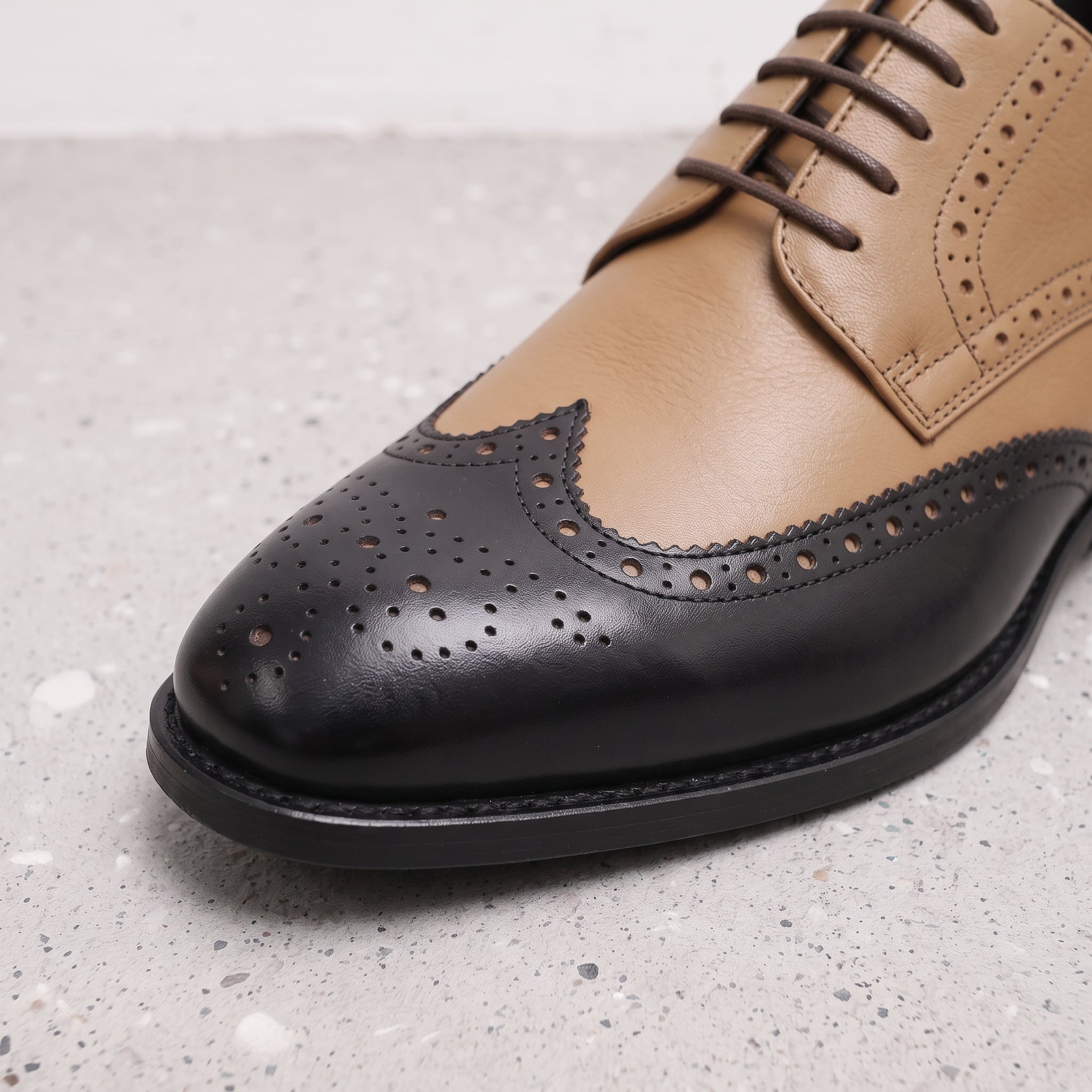 Men's Tan and Black Wingtip Leather Brogue Derbys — Castley
