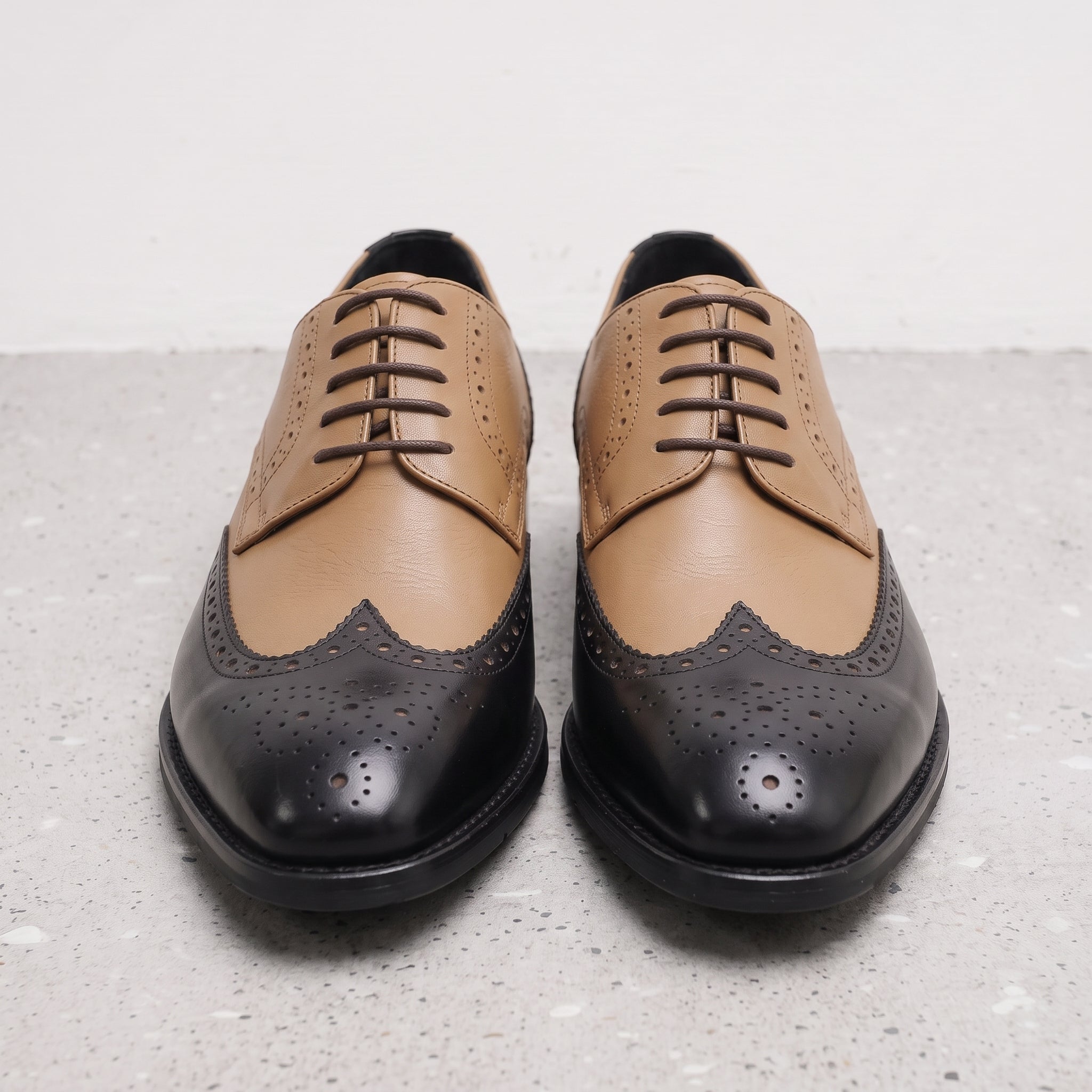 Men's Tan and Black Wingtip Leather Brogue Derbys — Castley