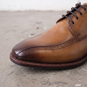 Men's Tan and Brown Apron-Toe Leather Derbys — Seymour