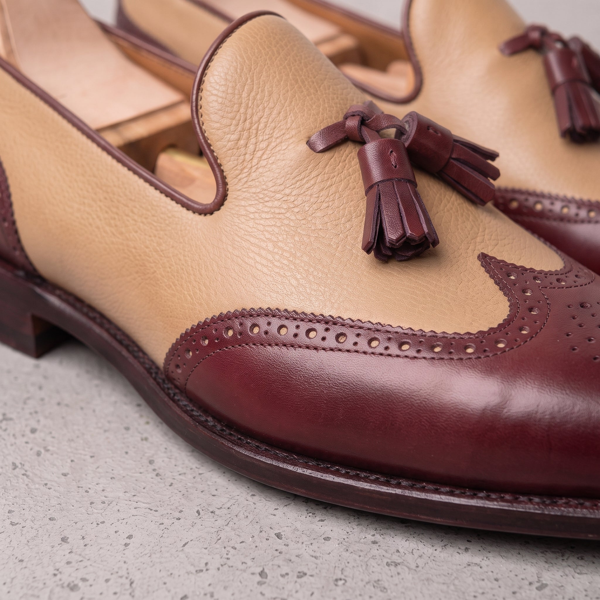 Men's Tan and Burgundy Wingtip Leather Tassel Loafers — Badlesmere