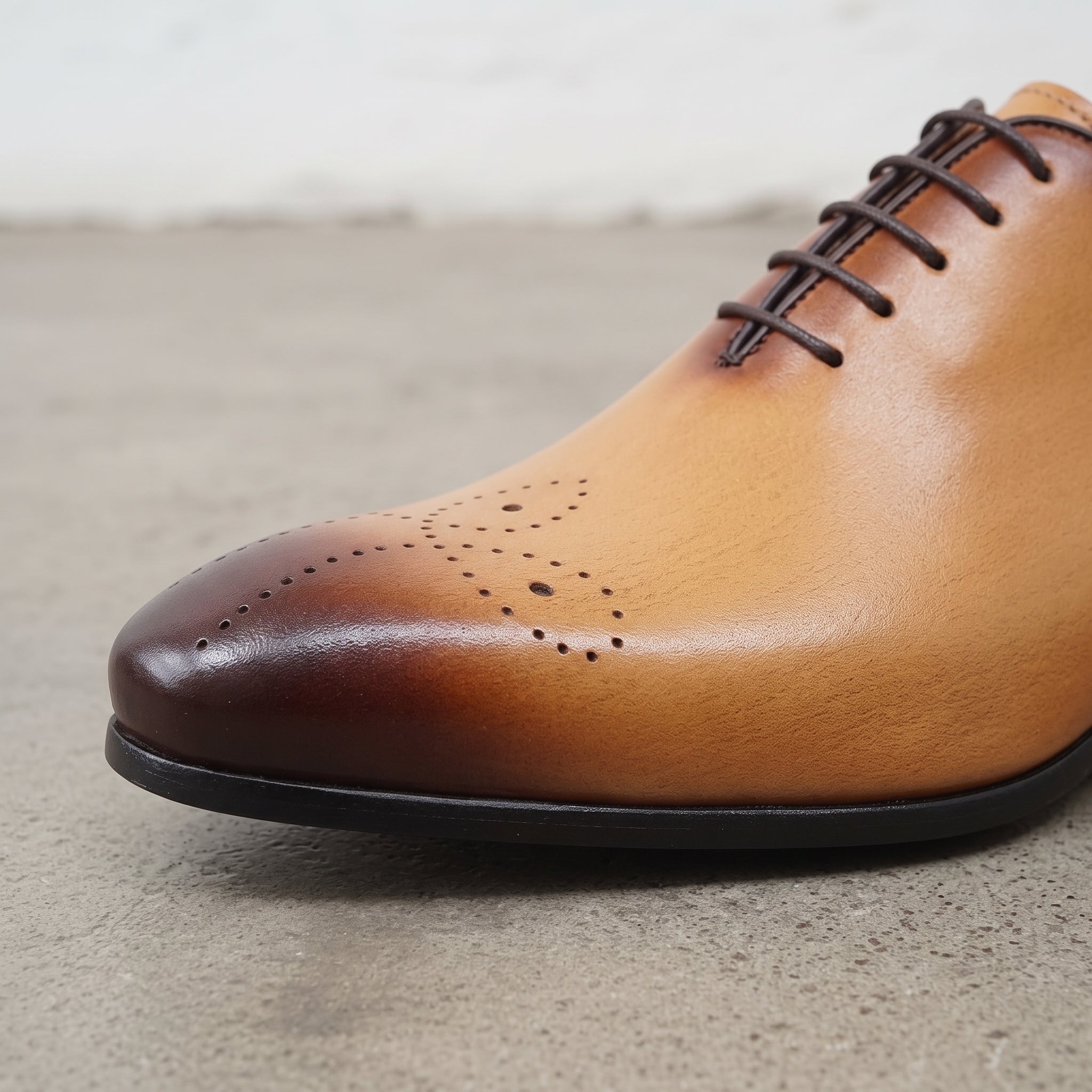 Men's Tan and Dark Brown Cap-Toe Leather Brogues — Bradford