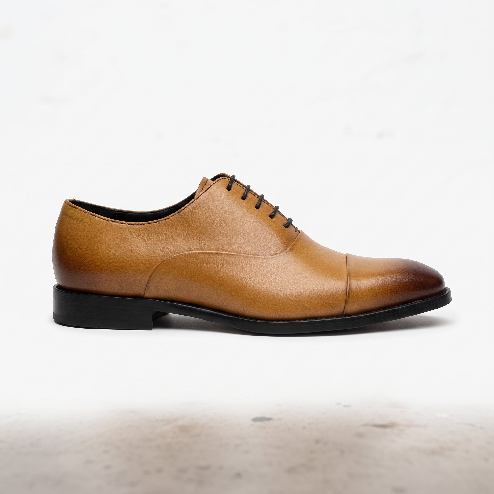 Men's Tan and Dark Brown Cap-Toe Leather Oxfords — Heswall