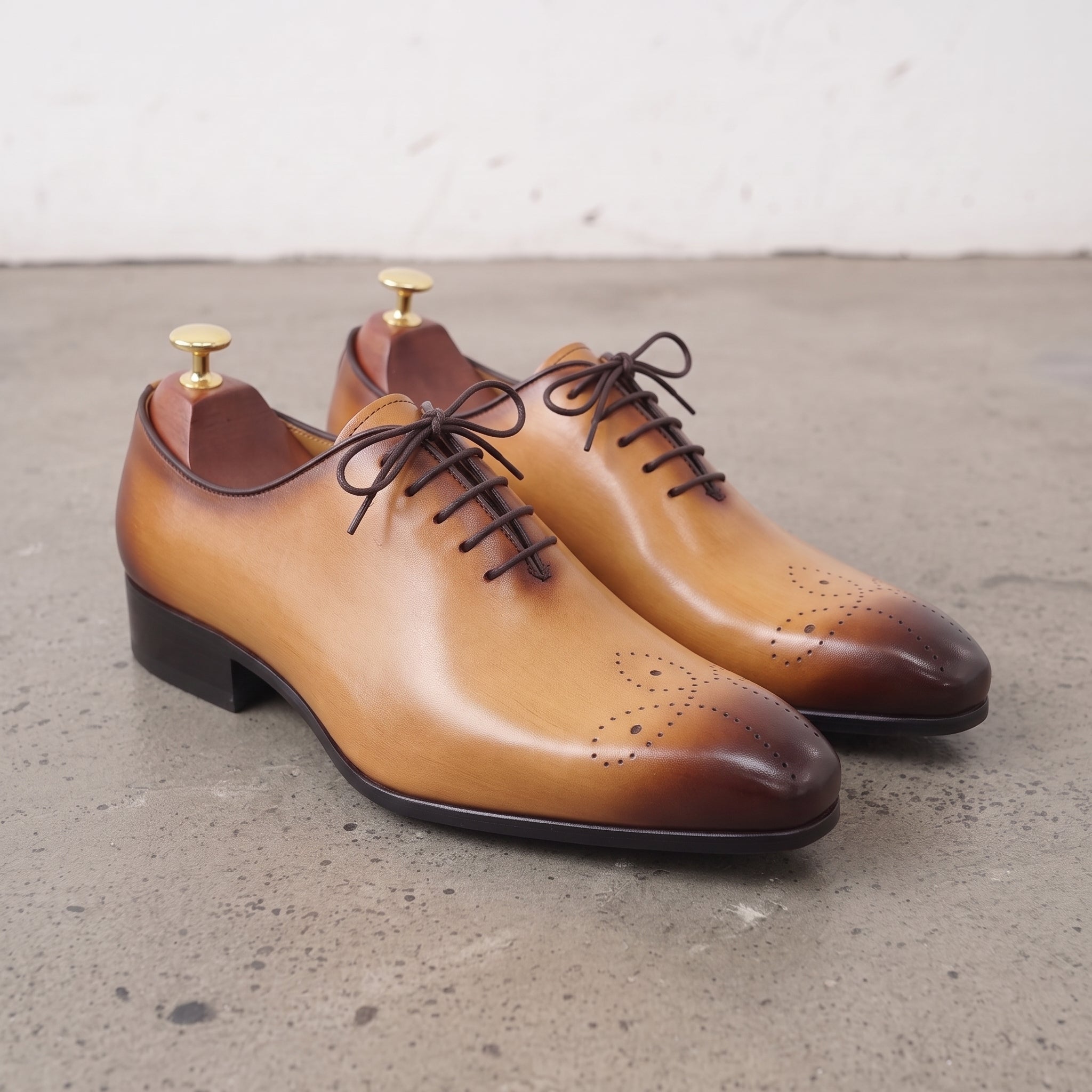 Men's Tan and Dark Brown Cap-Toe Leather Brogues — Bradford