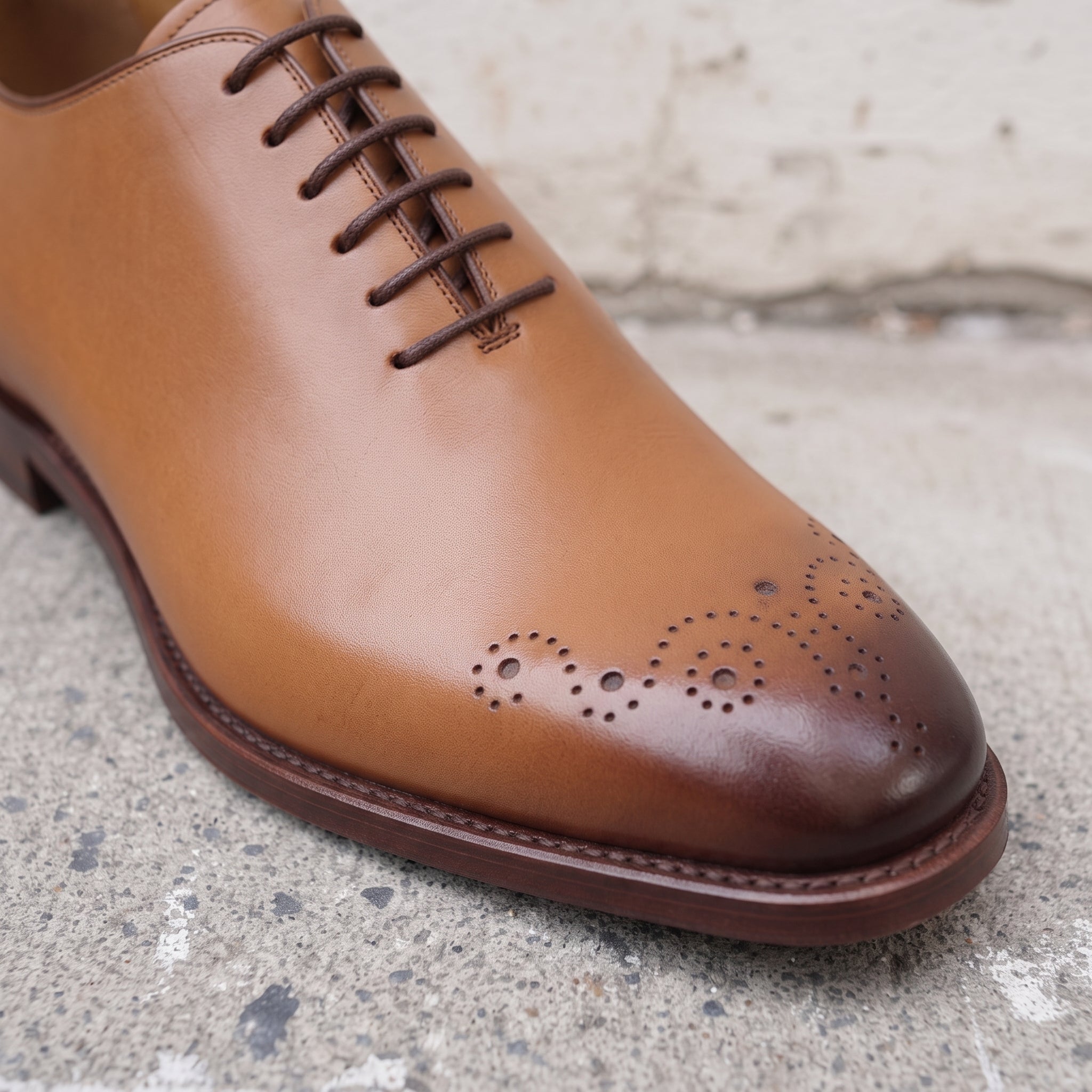 Men's Tan and Dark Brown Cap-Toe Leather Oxfords — Corsham