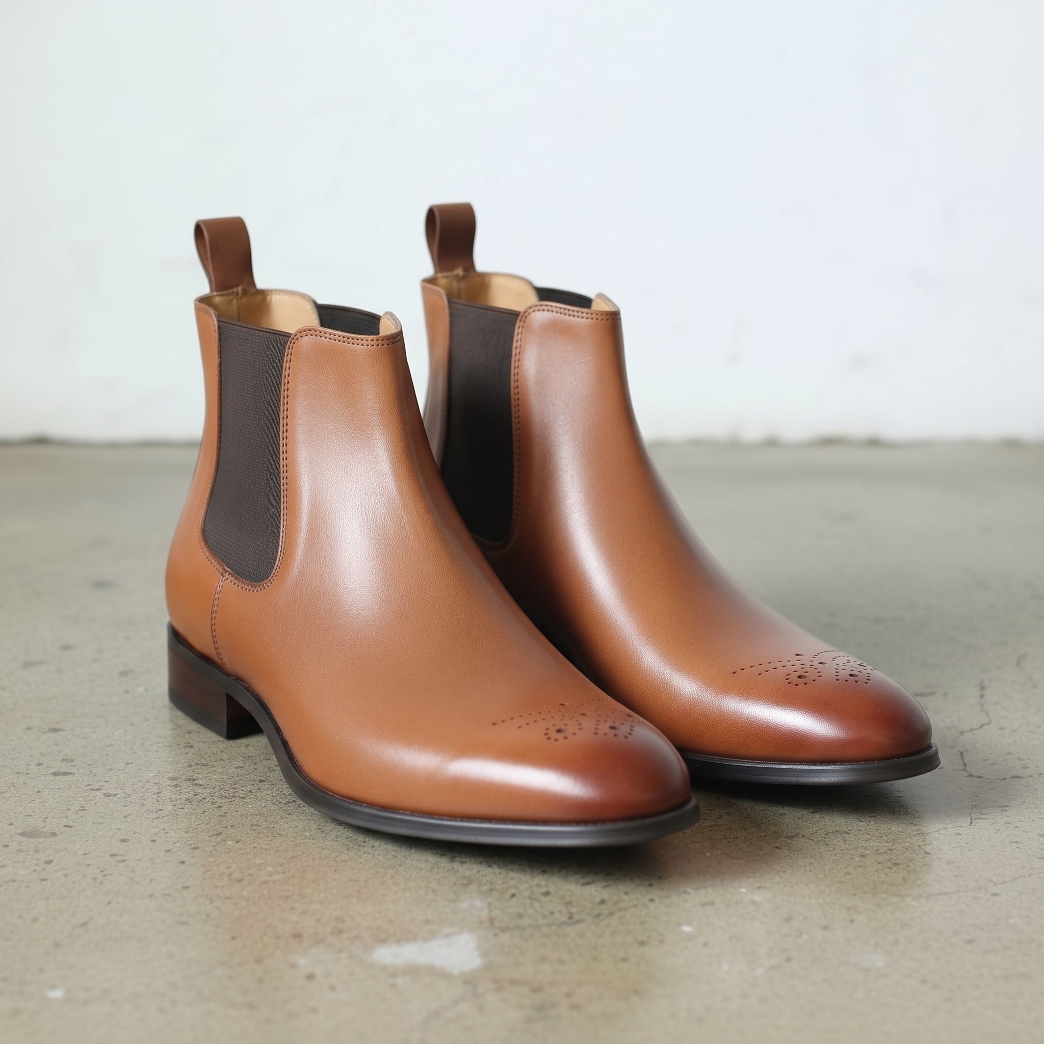 Men's Tan and Dark Brown Plain-Toe Leather Chelsea Boots — Norbury