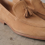 Men's Tan Apron-Toe Suede Tassel Loafers — Dorking
