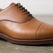 Men's Tan Cap-Toe Leather Oxfords — Estcourt