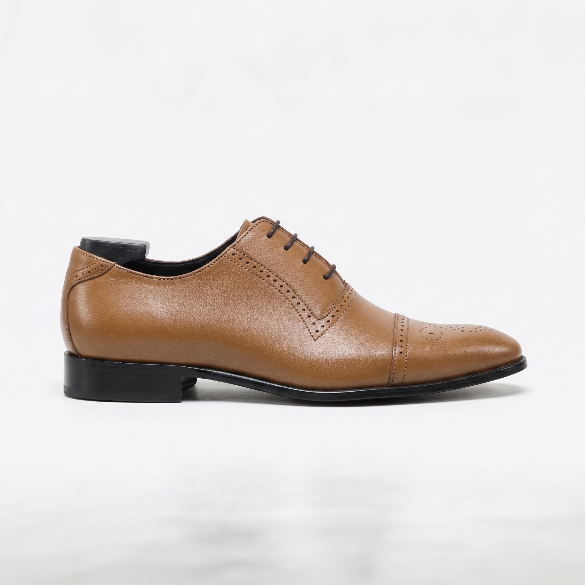 Men's Tan Cap-Toe Leather Oxfords — Aspall