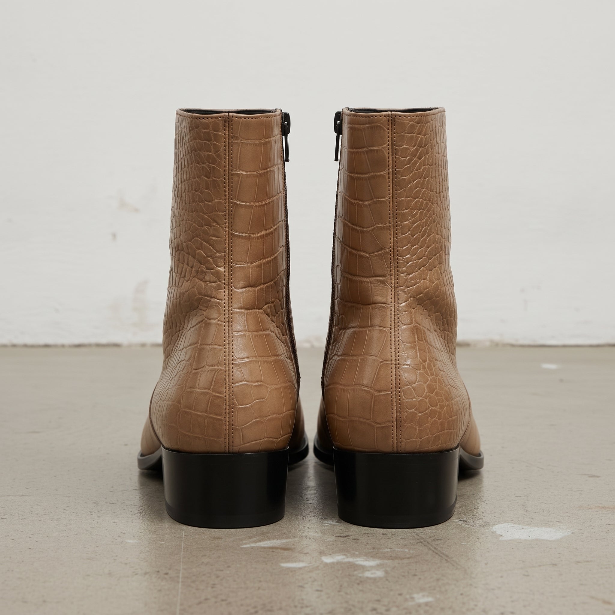 Men's Tan Crocodile-Embossed Leather Ankle Boots — Hindon