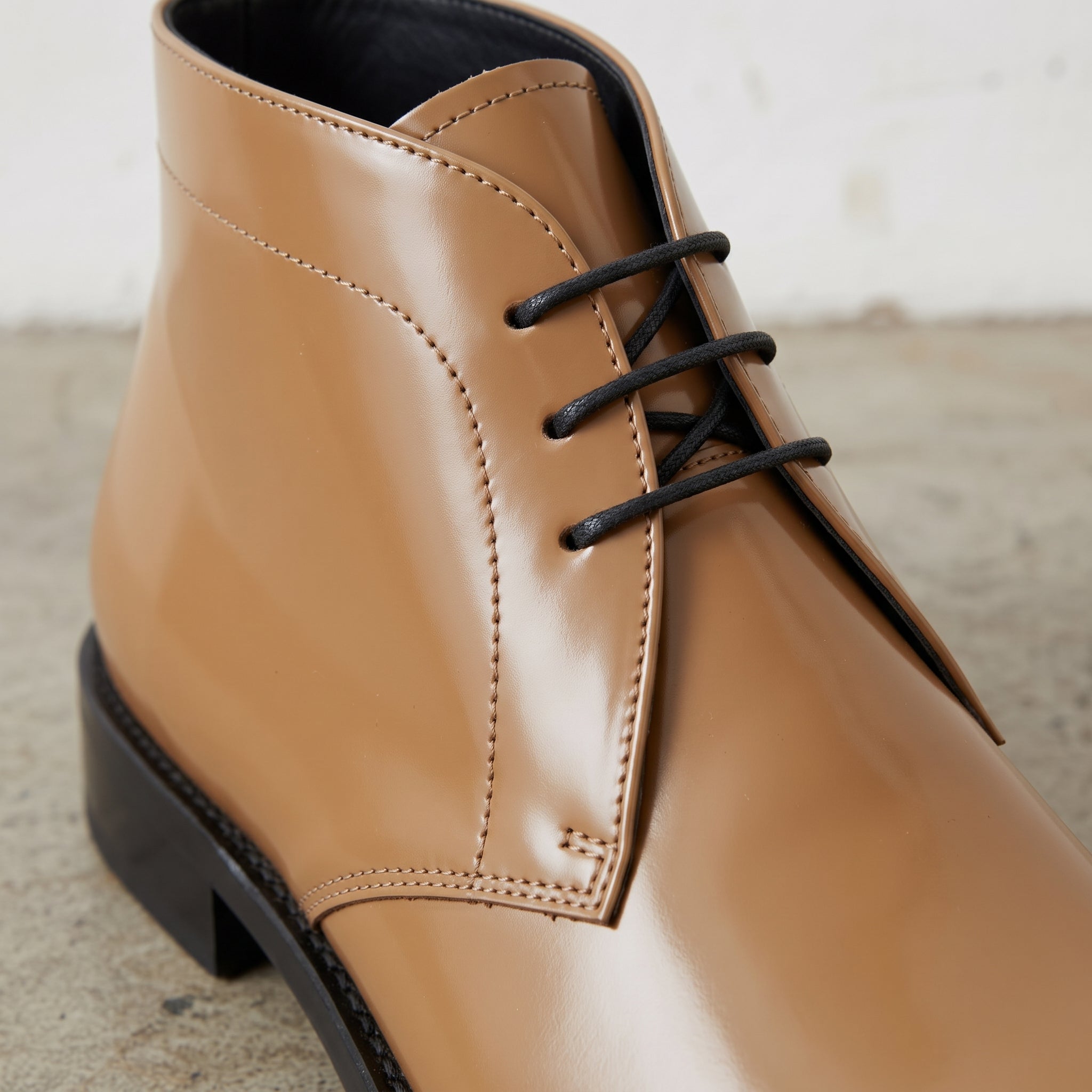 Men's Tan Patent Leather Chukka Boots — Colwood