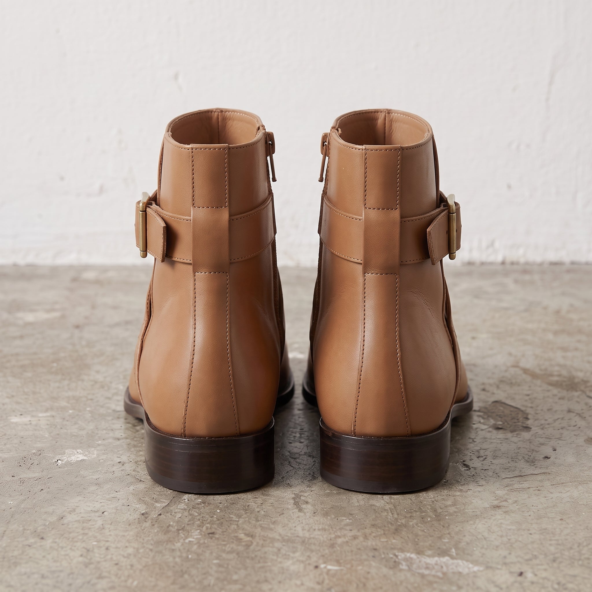 Men's Tan Plain-Toe Leather Ankle Boots — Naughton