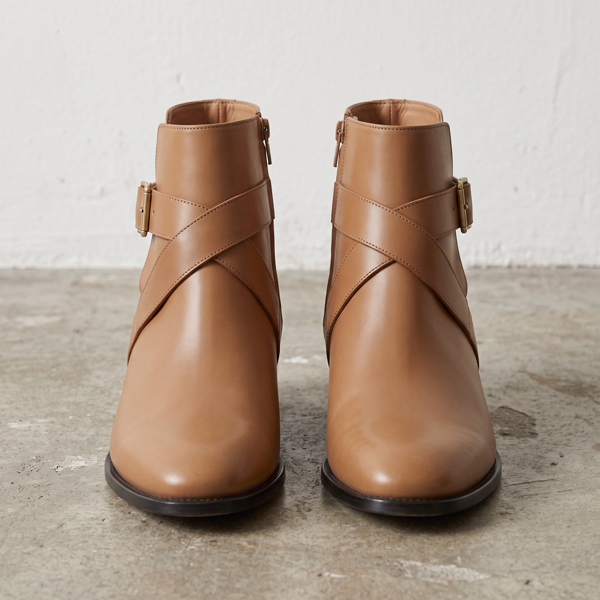 Men's Tan Plain-Toe Leather Ankle Boots — Naughton