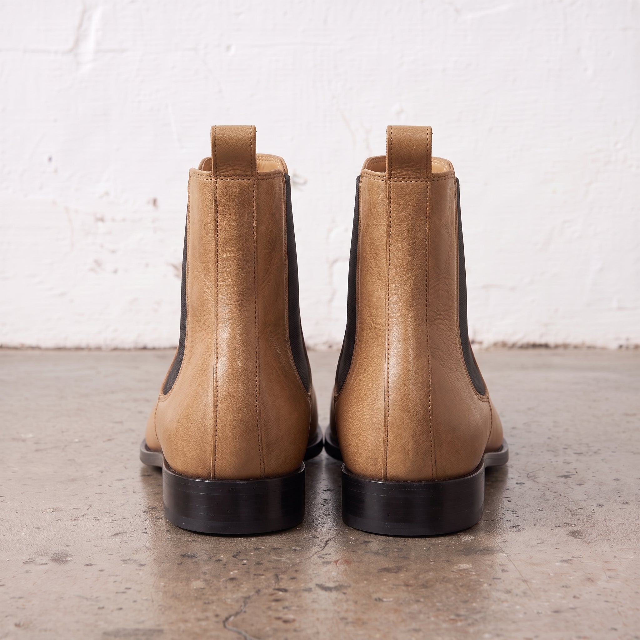 Men's Tan Plain-Toe Leather Chelsea Boots — Gatford