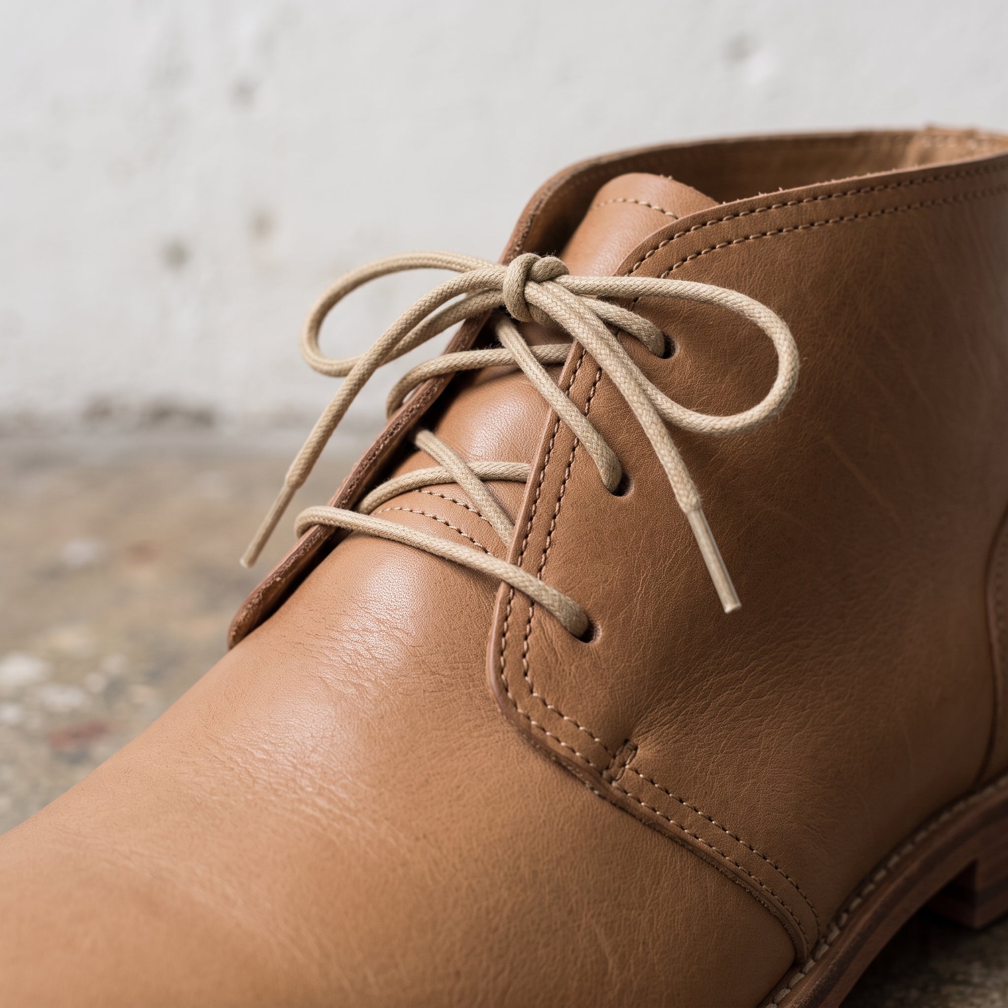 Men's Tan Plain-Toe Leather Chukka Boots — Woolworth