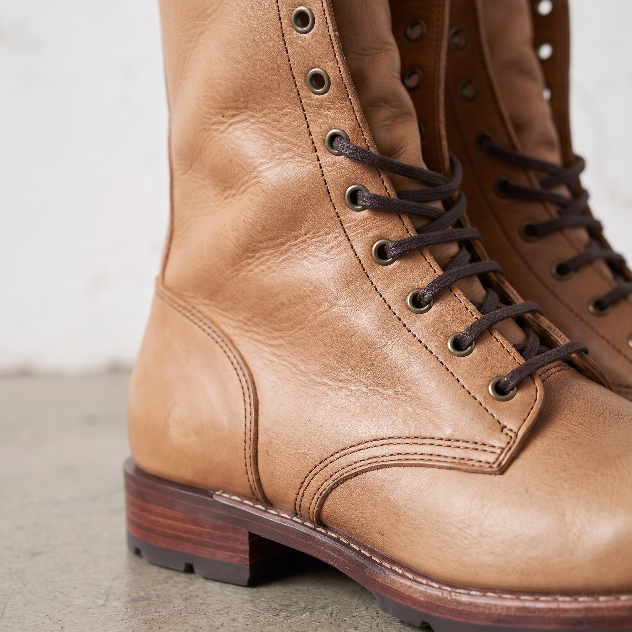 Men's Tan Plain-Toe Leather Combat Boots — Bickham