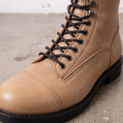 Men's Tan Plain-Toe Pebbled Leather Lace-Up Boots — Ledbury