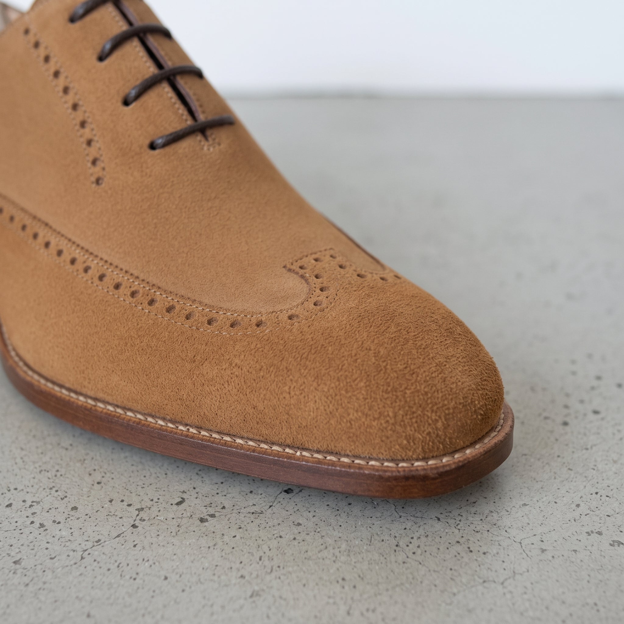 Men's Tan Wingtip Suede Oxford Shoes — Burlington