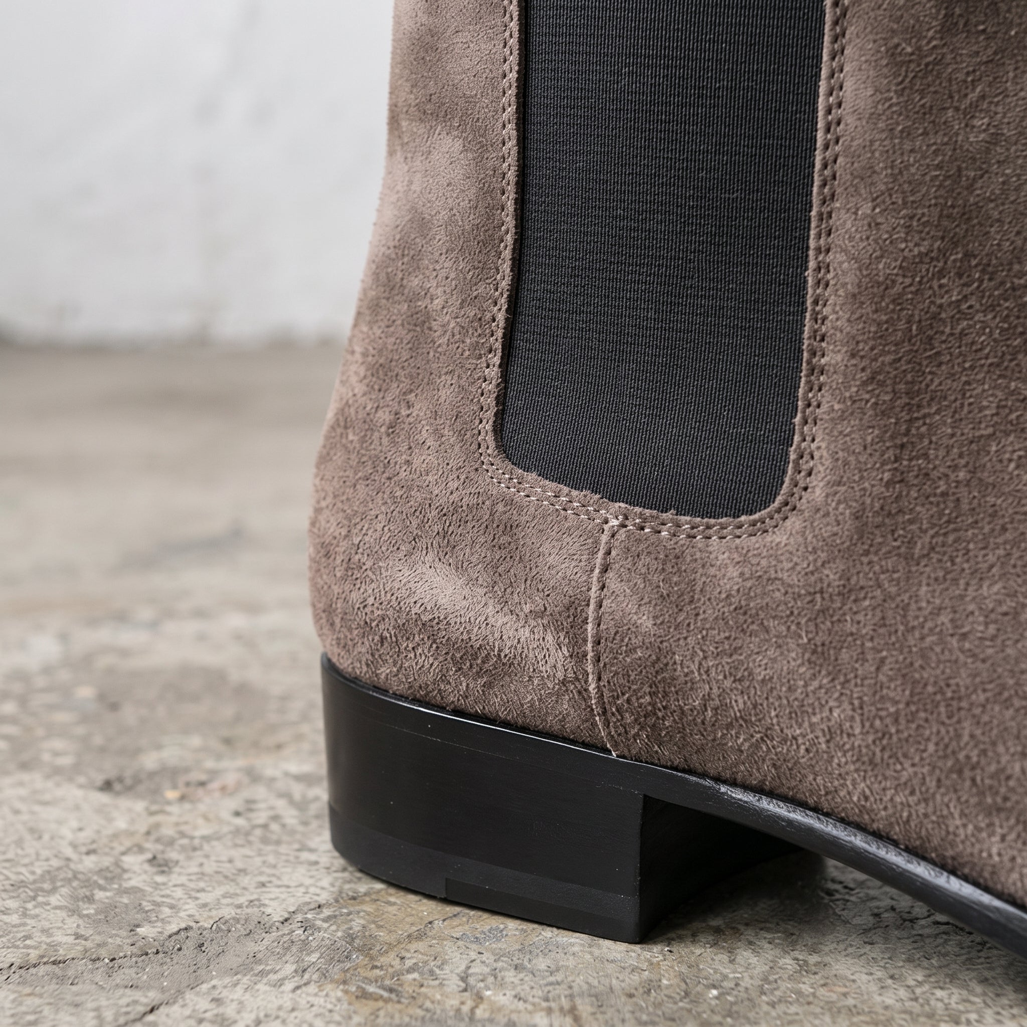 Men's Taupe Suede Chelsea Boots — Fallowes