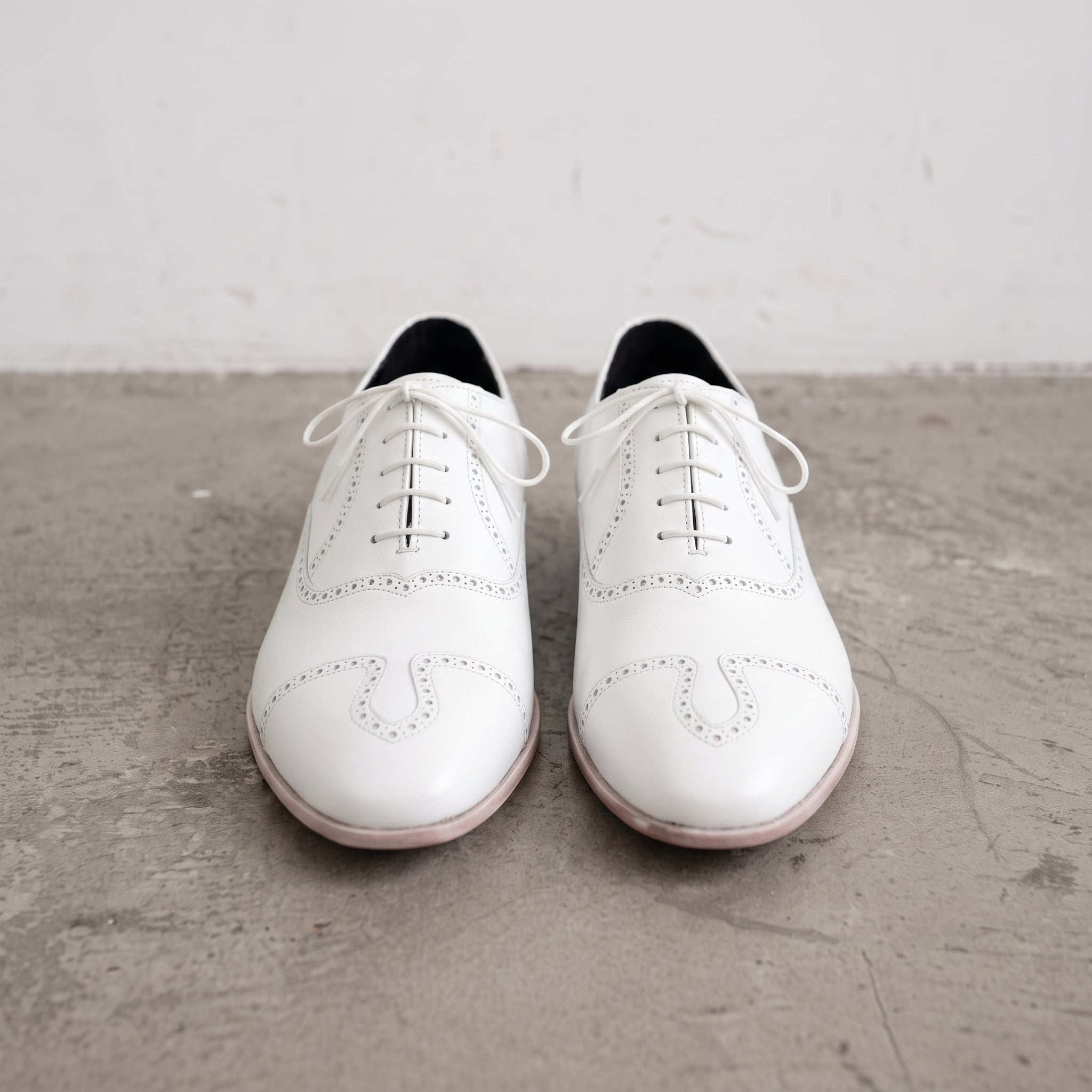 Men's White Wingtip Leather Oxfords — Herford