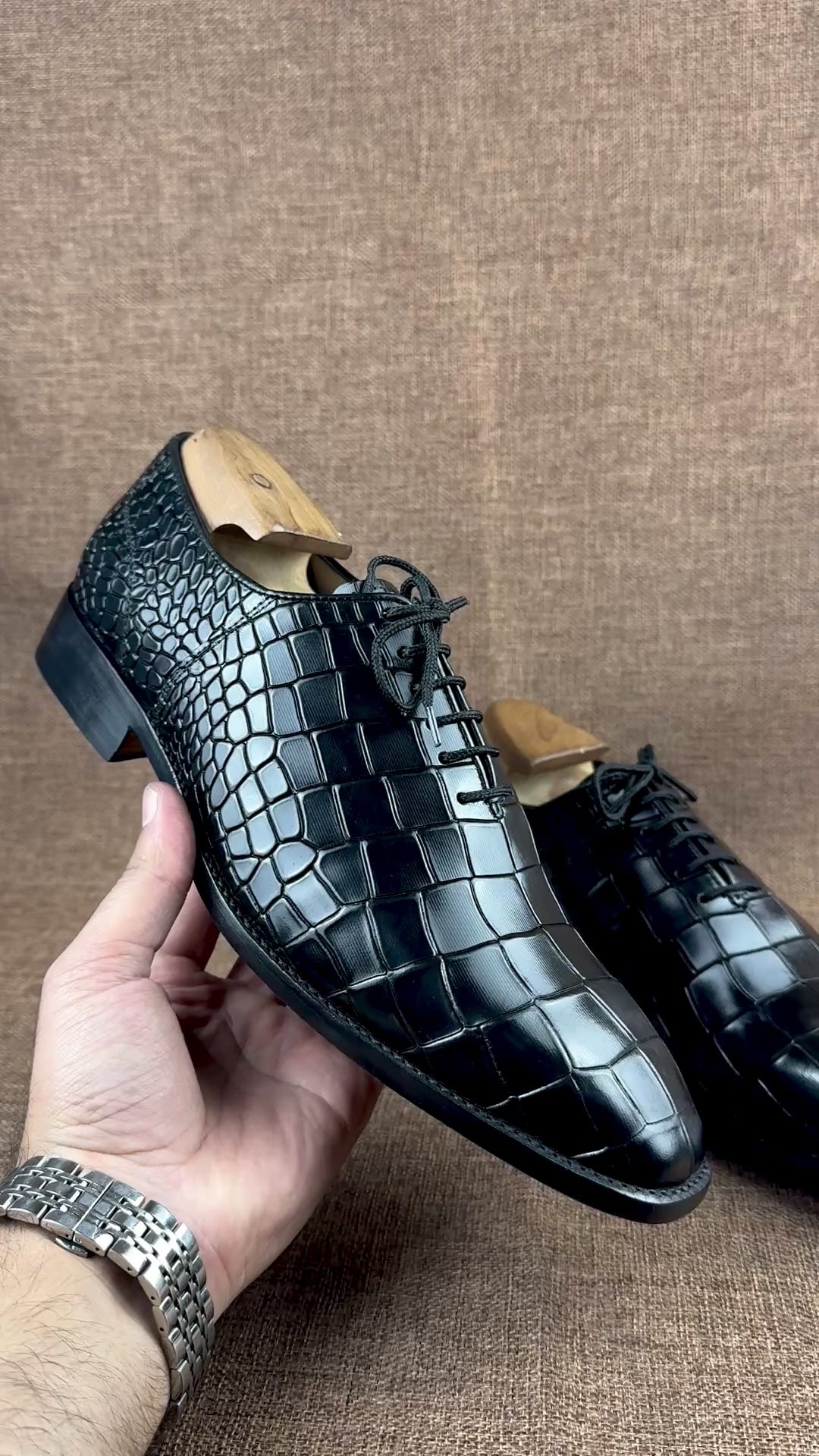 Handcrafted Men's Black Alligator Oxford Shoes