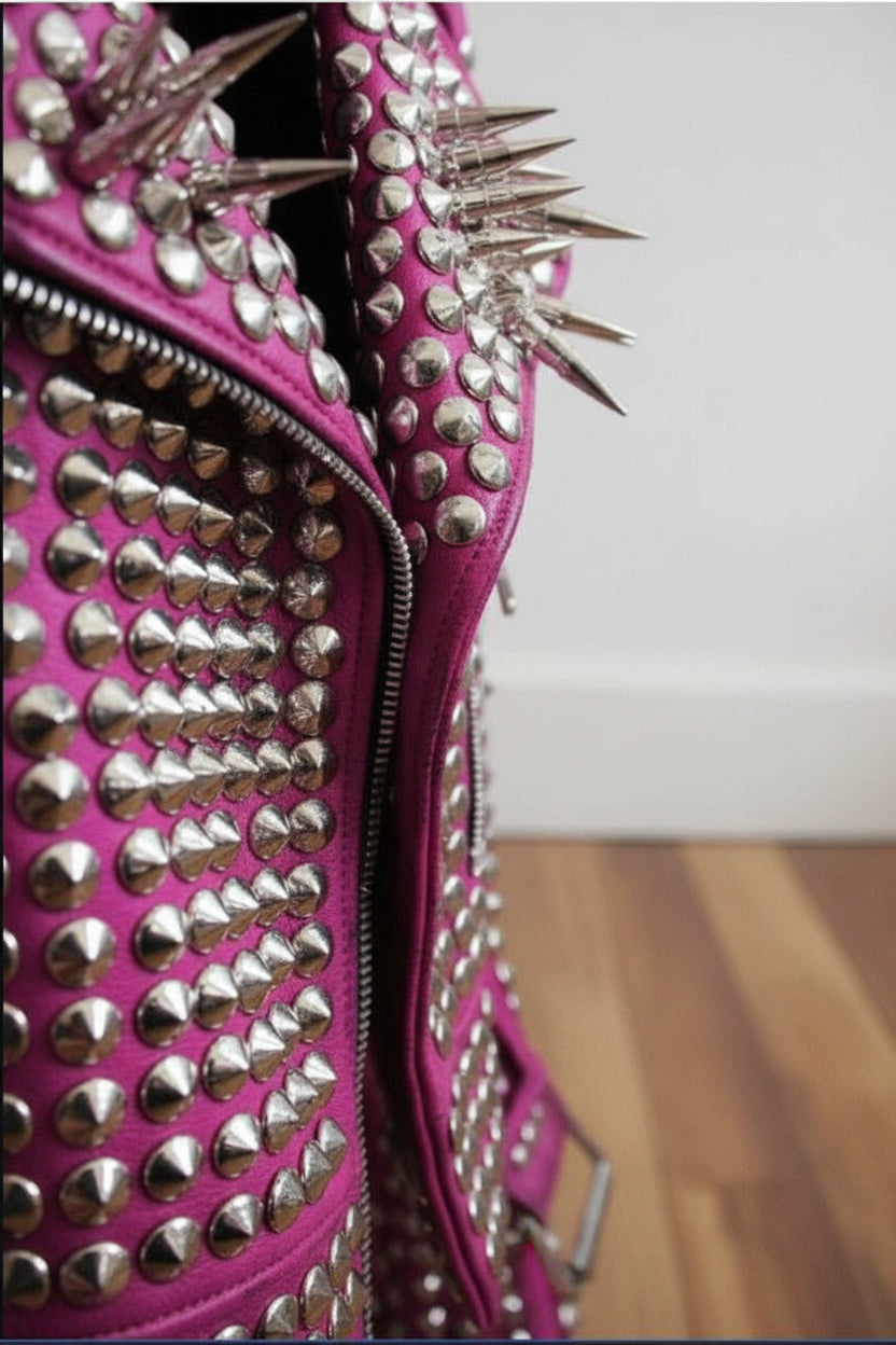 close-up-zipper-hardware of product