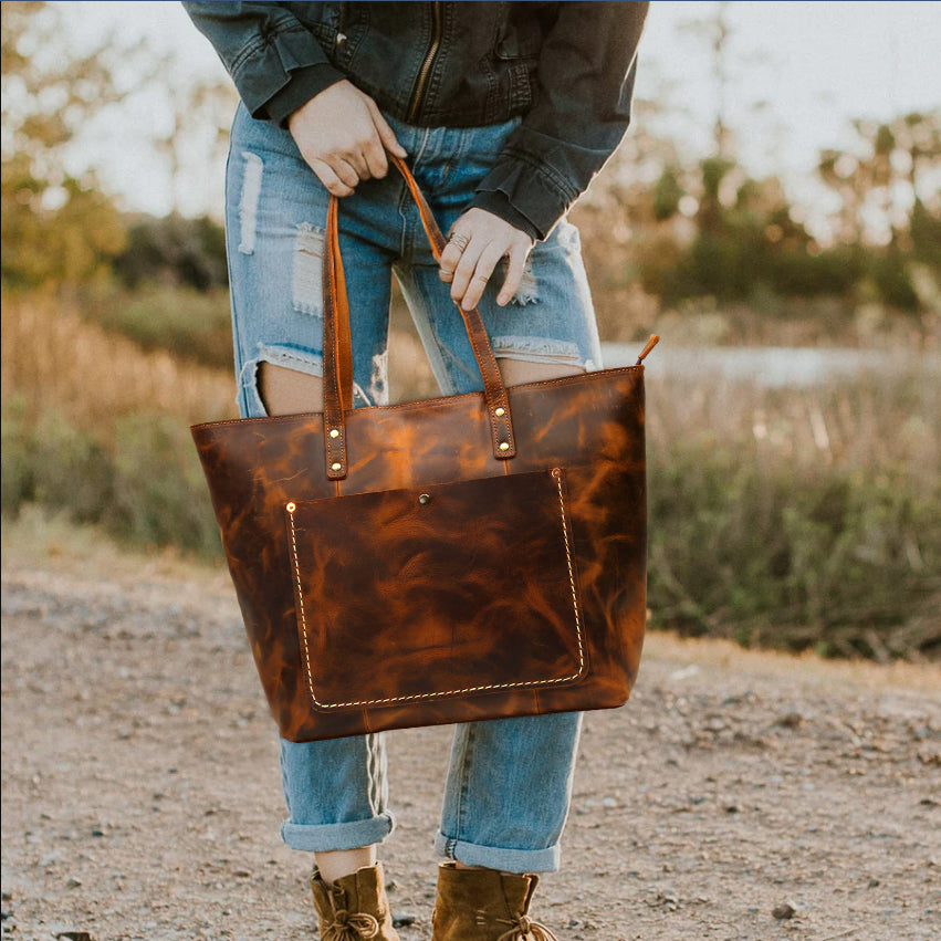 Rustic Leather Tote Bag - Vintage Style, Everyday Elegance  display picture 1