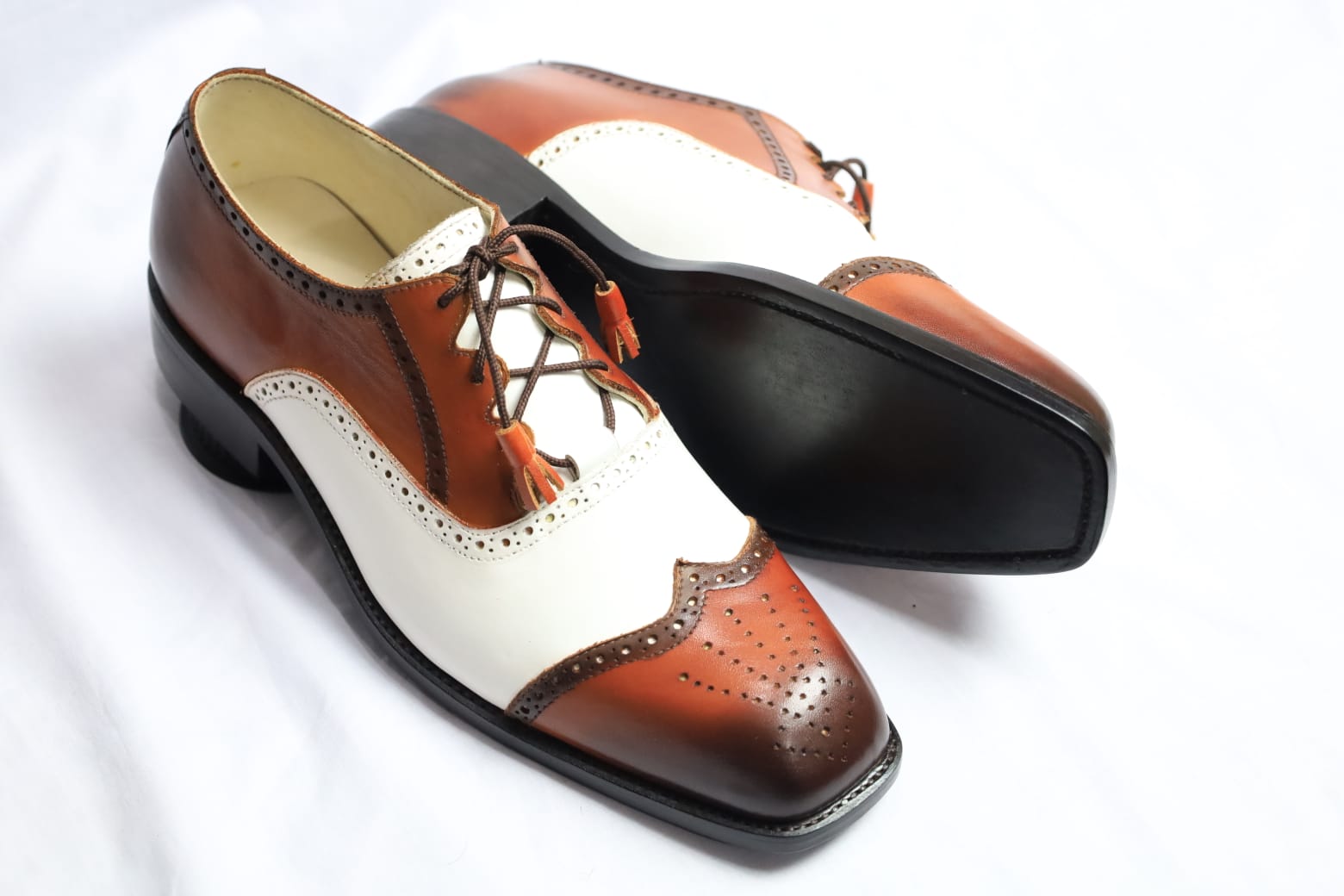 Stylish Handmade Men's Oxford Burnished two tone lace up dress shoes US 7 / Brown and White / D Stylish Handmade Men's Oxford Burnished two tone lace up dress shoes US 7 / Brown and White / D