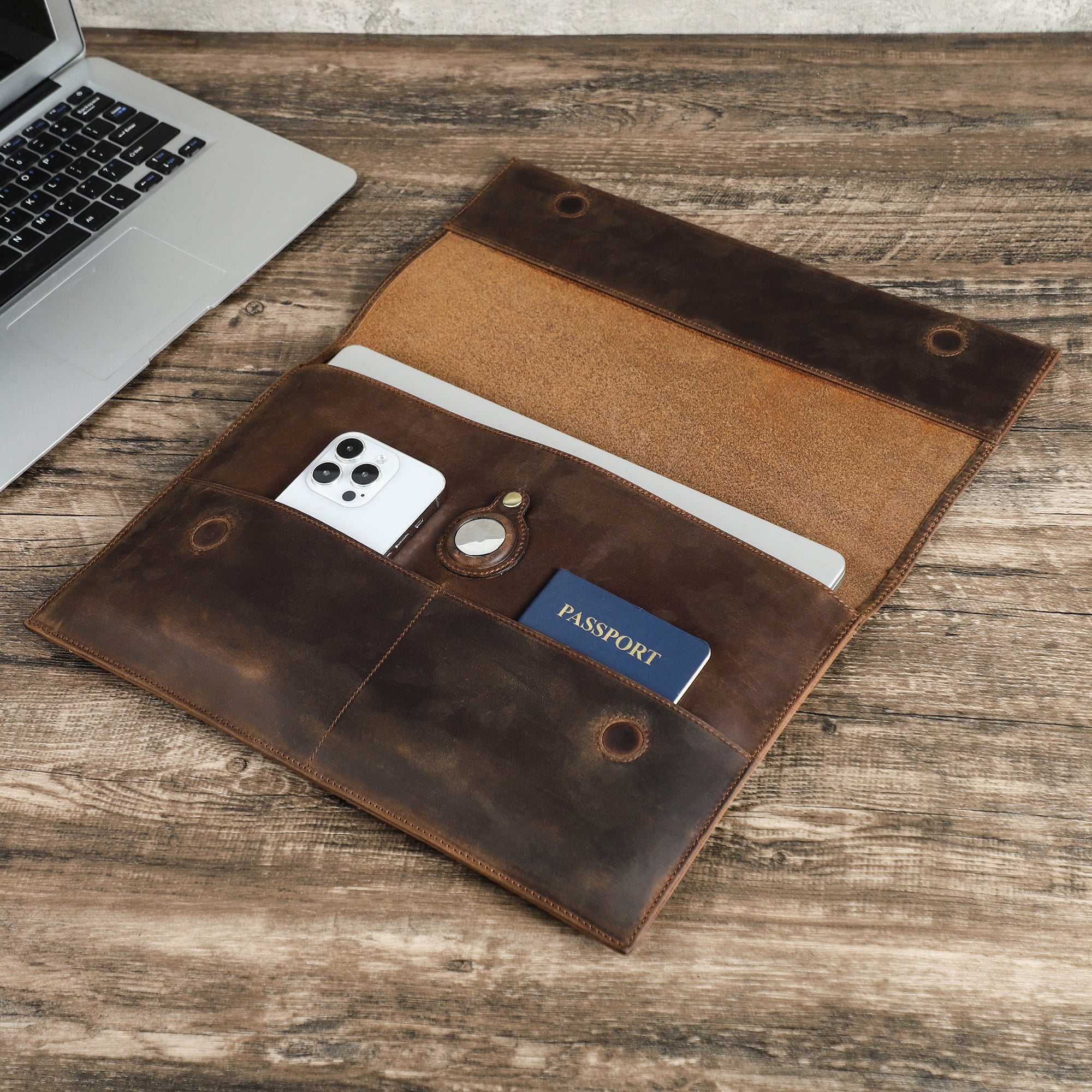 Vintage Crazy Horse Leather Laptop Sleeve for MacBook with AirTag Slot